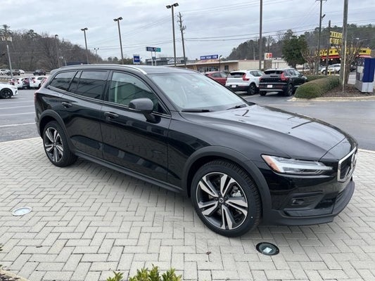 2024 Volvo V60 Cross Country Plus in Hoover, AL - Royal Automotive