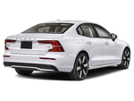 2024 Volvo S60 Recharge Plug-In Hybrid Plus Dark Theme