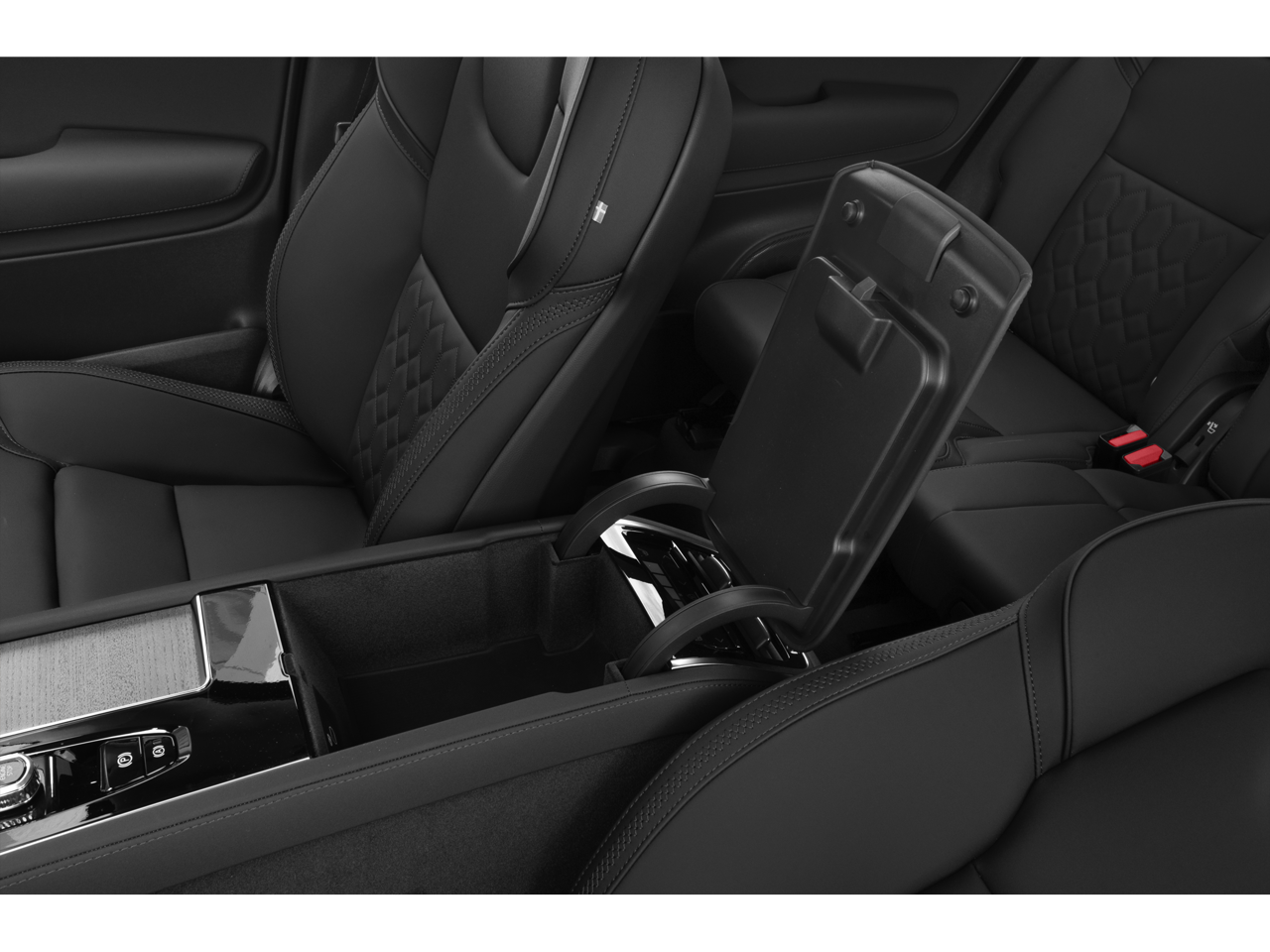 2027 Volvo XC90 Plug-In Hybrid Plus
