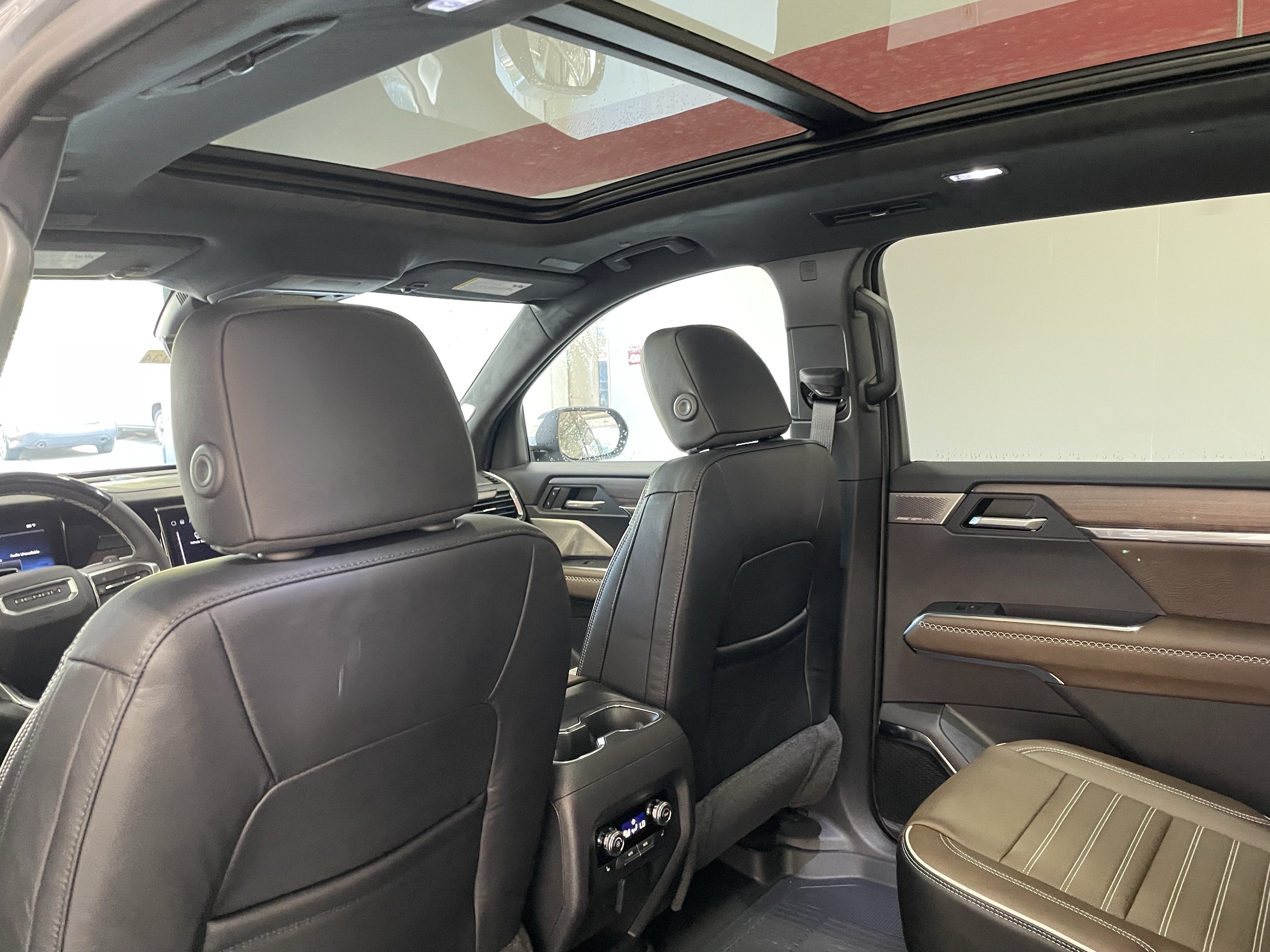 2027 GMC Acadia Denali Ultimate
