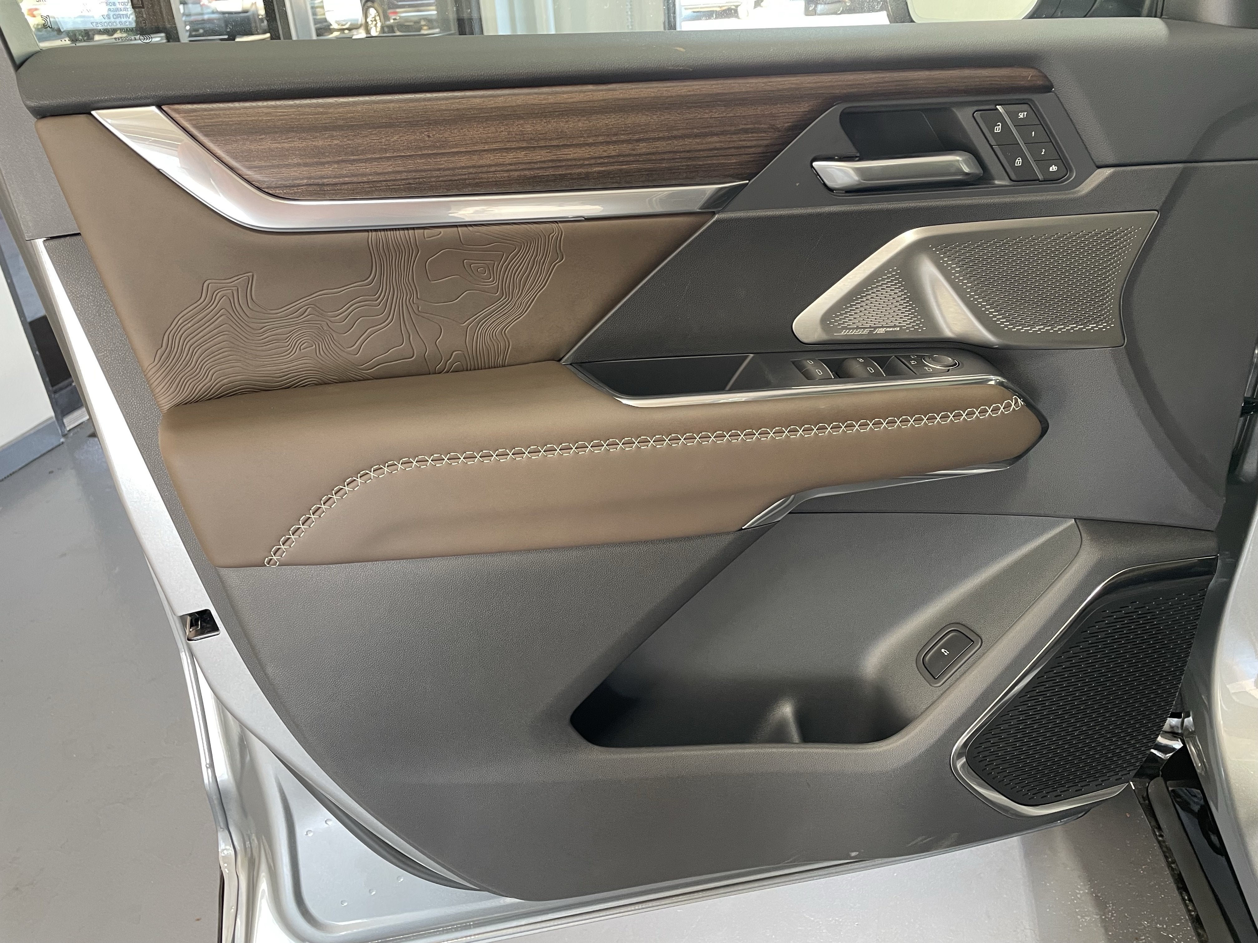 2027 GMC Acadia Denali Ultimate