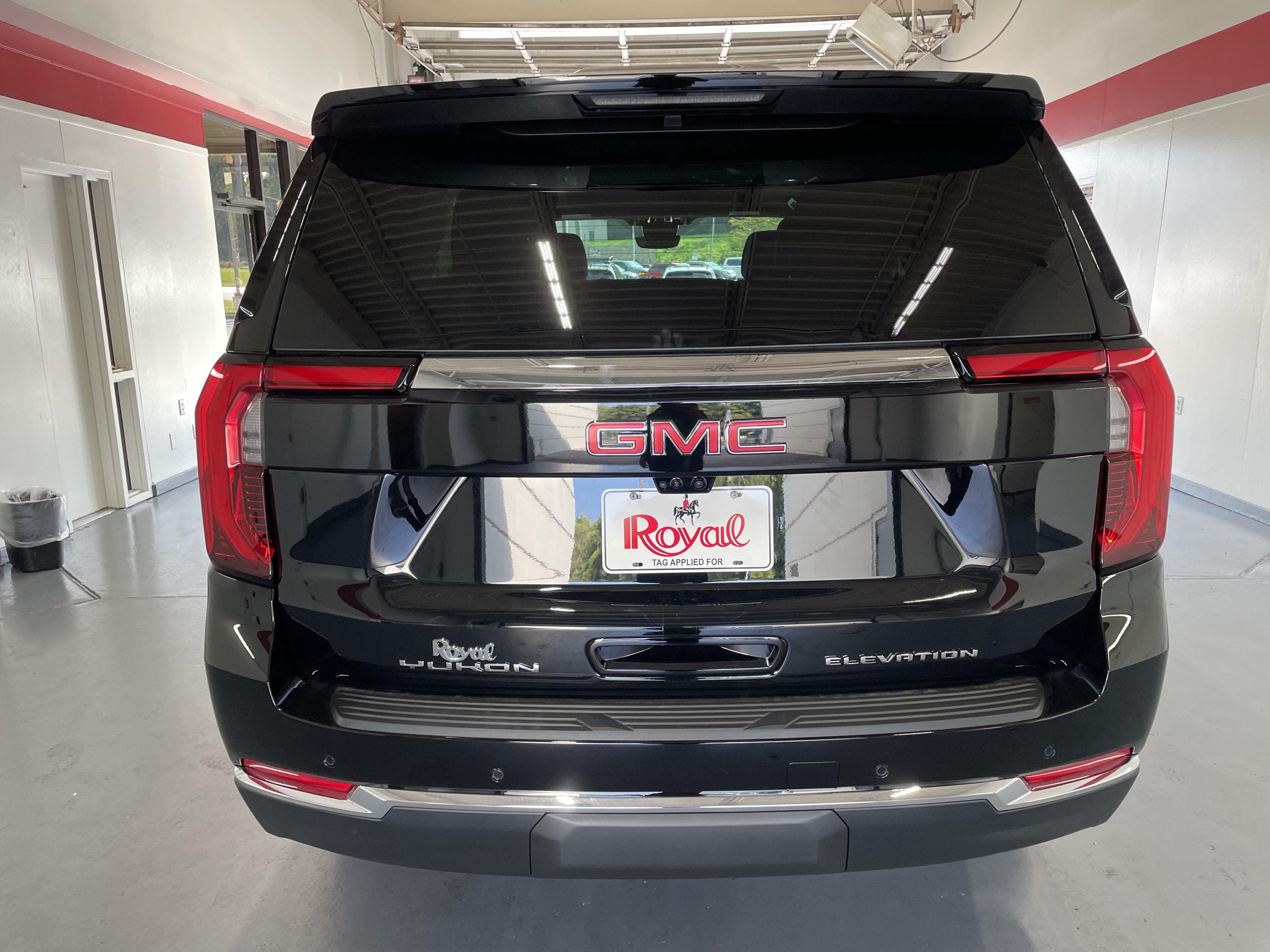 2026 GMC Yukon Elevation