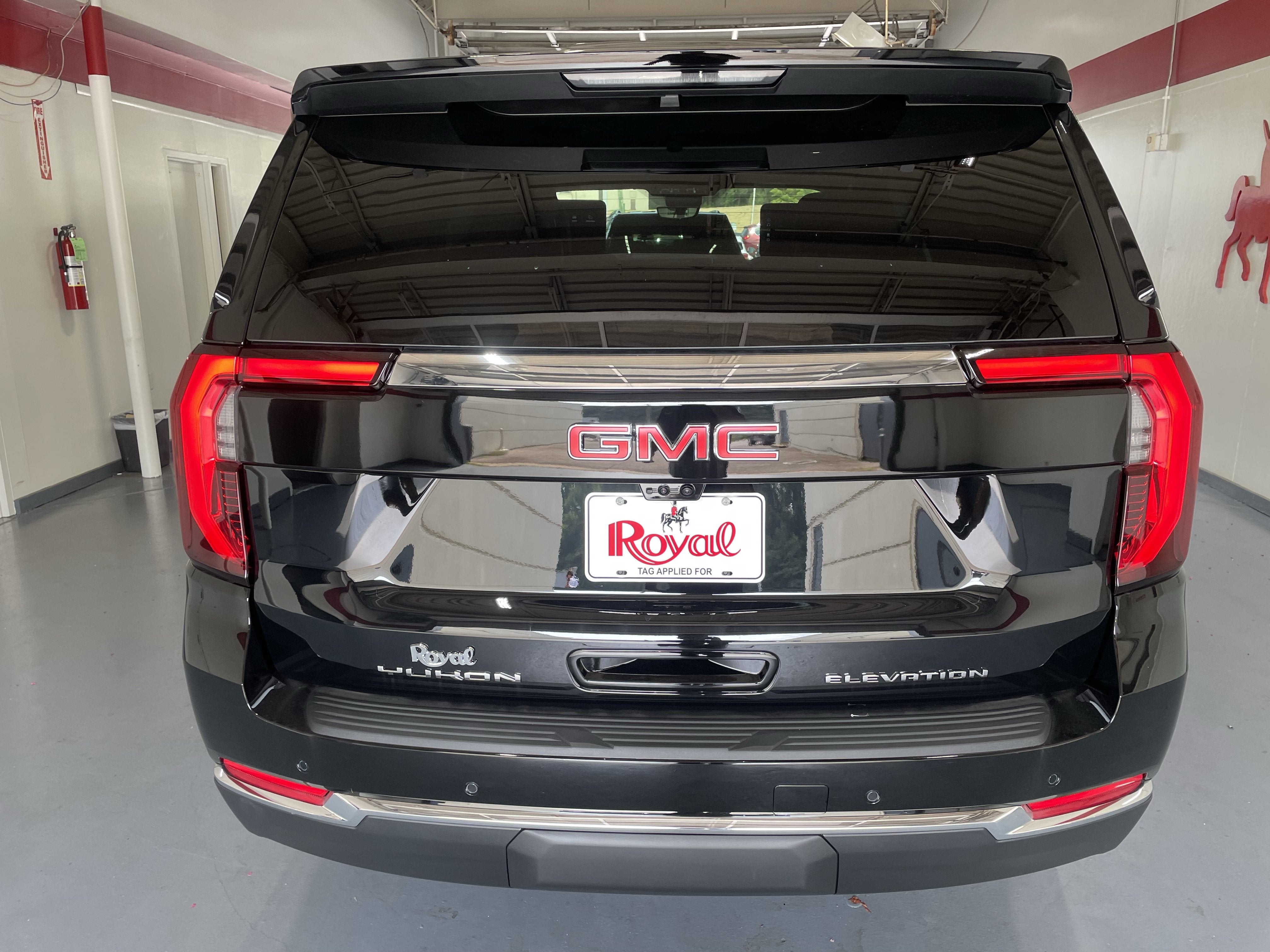 2026 GMC Yukon Elevation