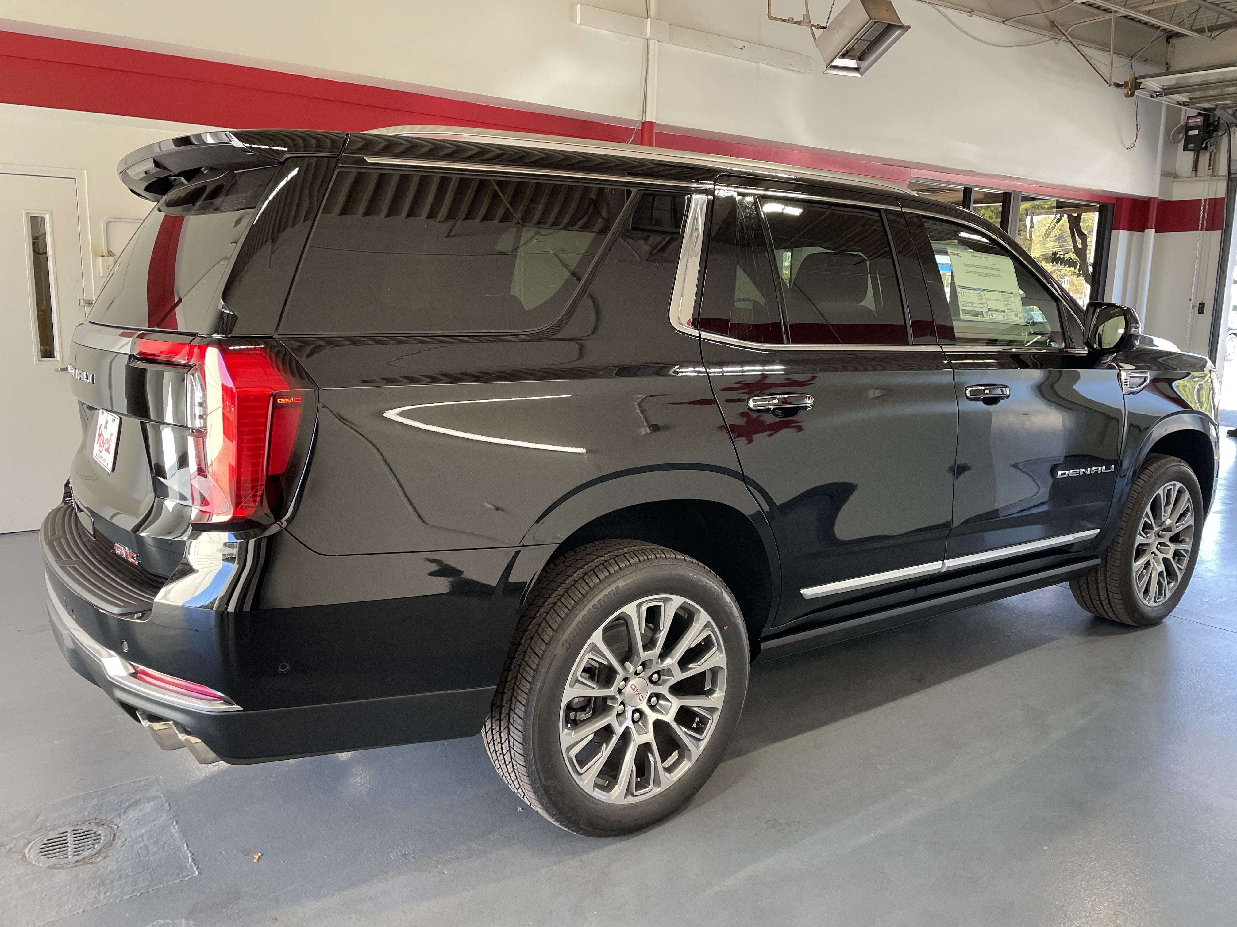 2027 GMC Yukon Denali