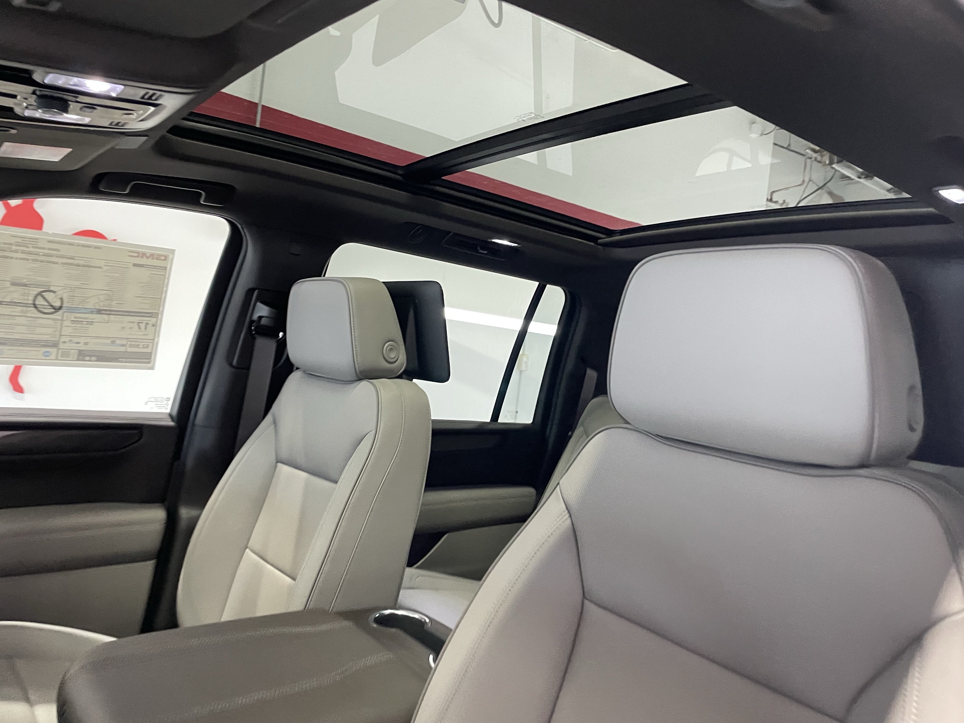 2026 GMC Yukon XL Elevation - Photo 17