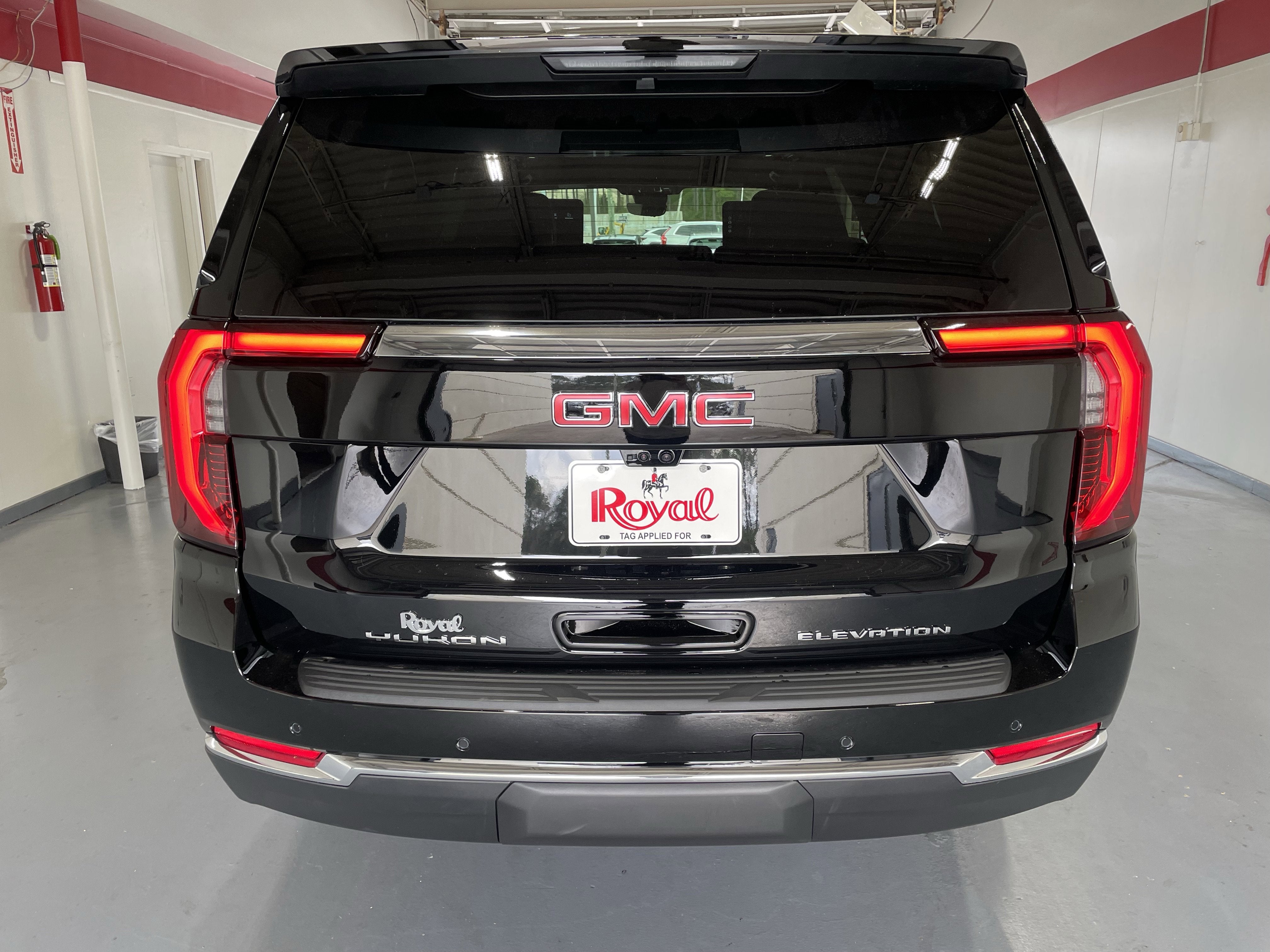 2026 GMC Yukon XL Elevation