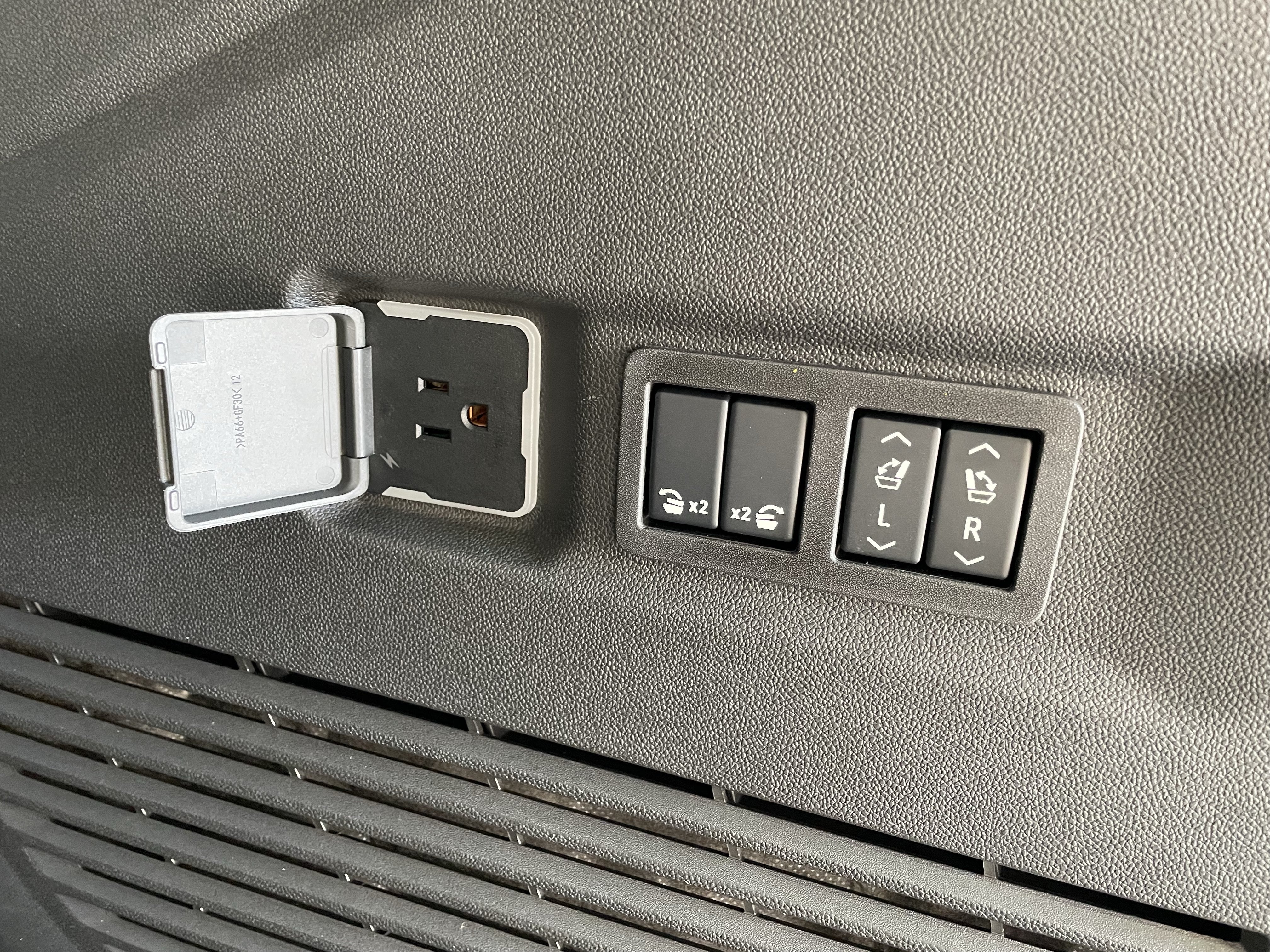 2027 GMC Yukon XL Elevation