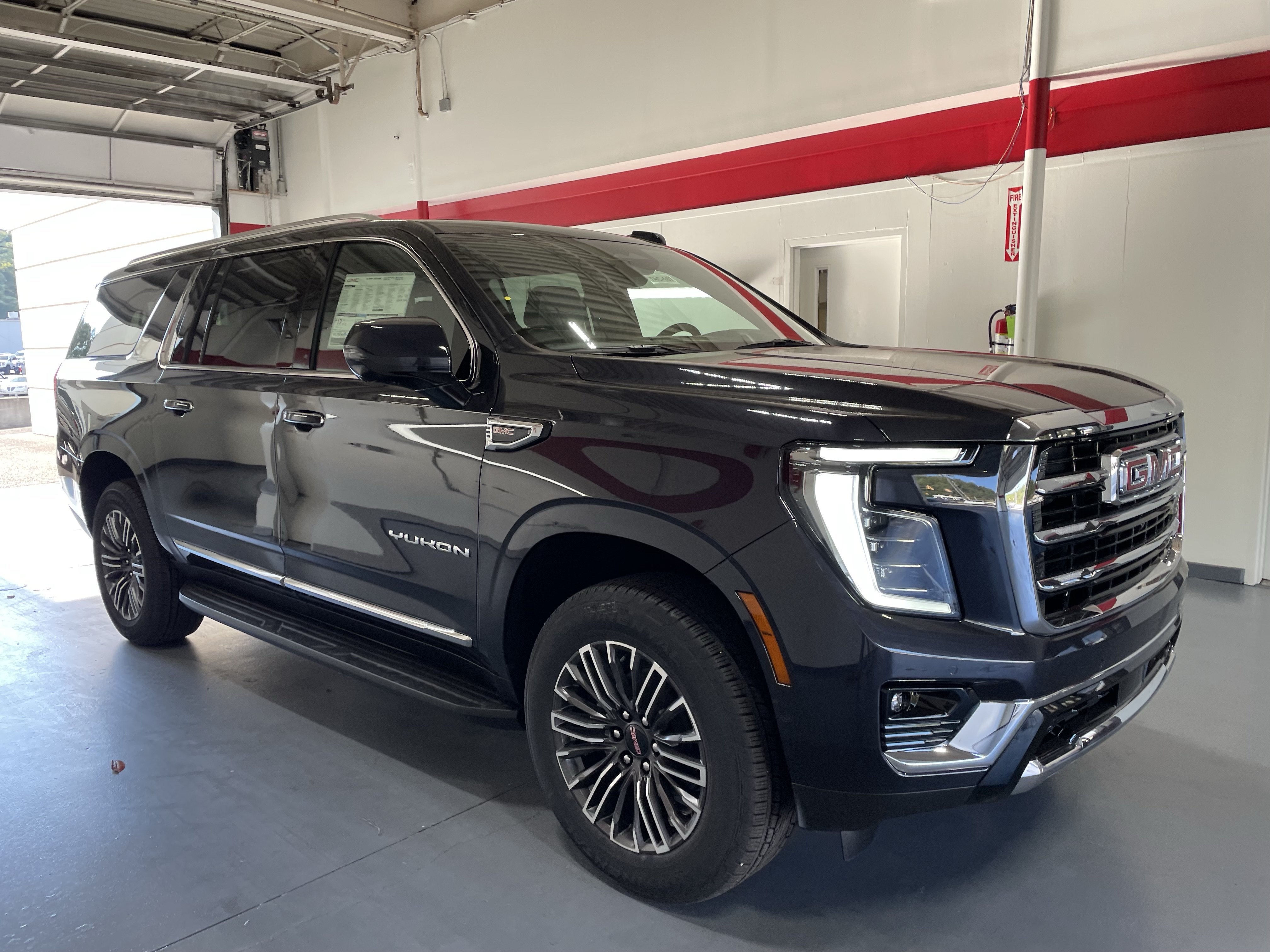 2027 GMC Yukon XL Elevation