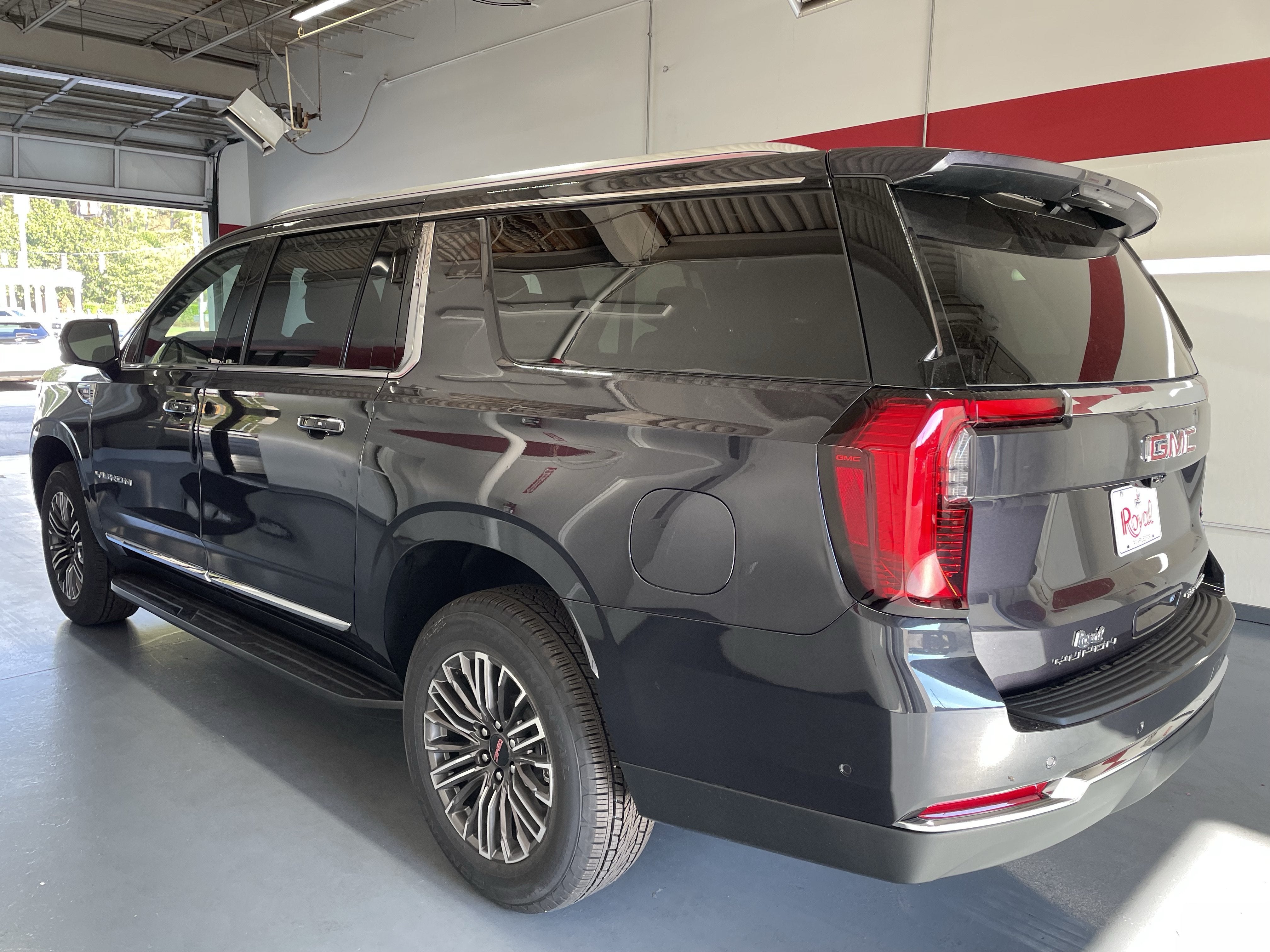 2027 GMC Yukon XL Elevation