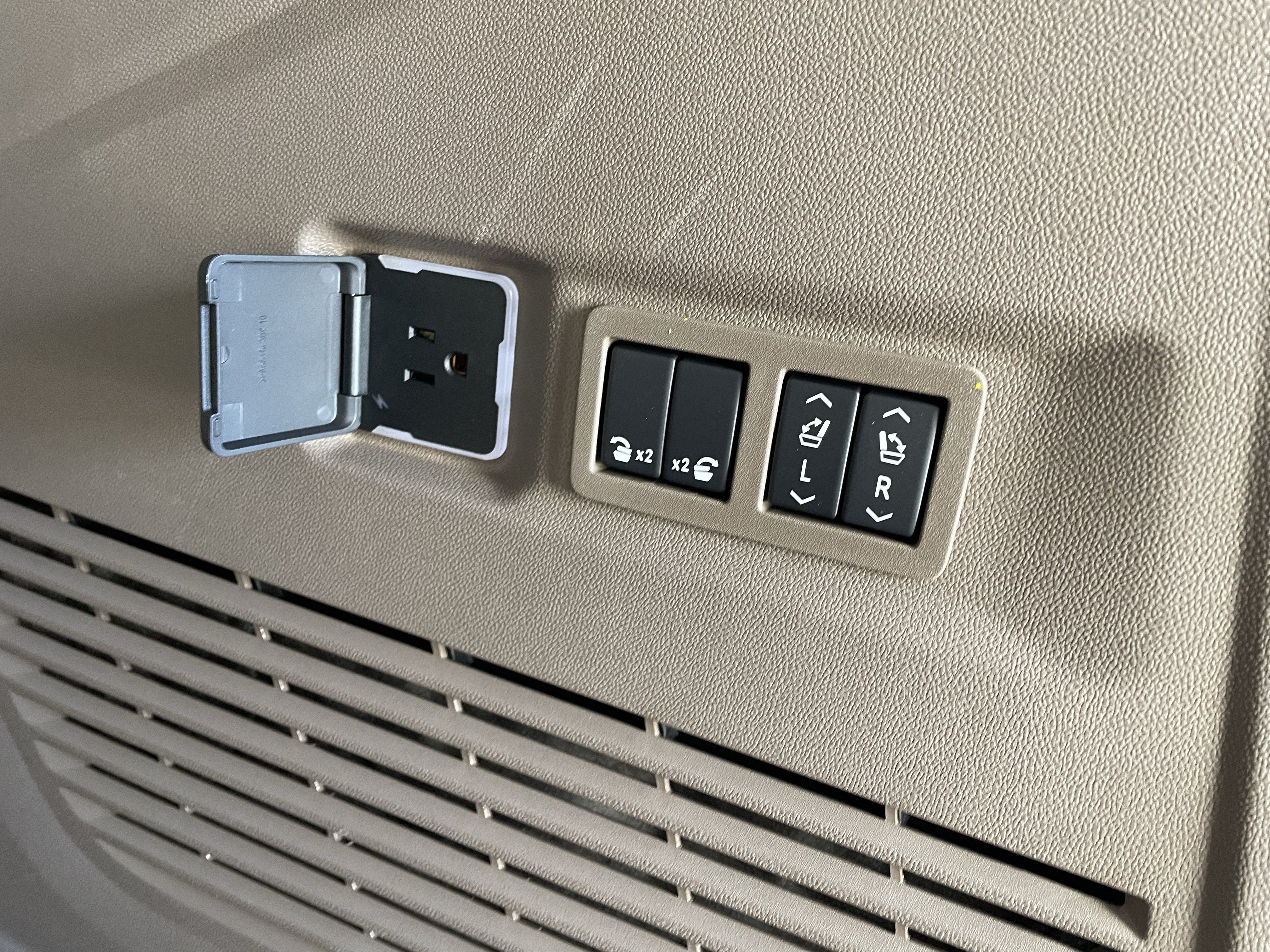 2027 GMC Yukon XL Denali