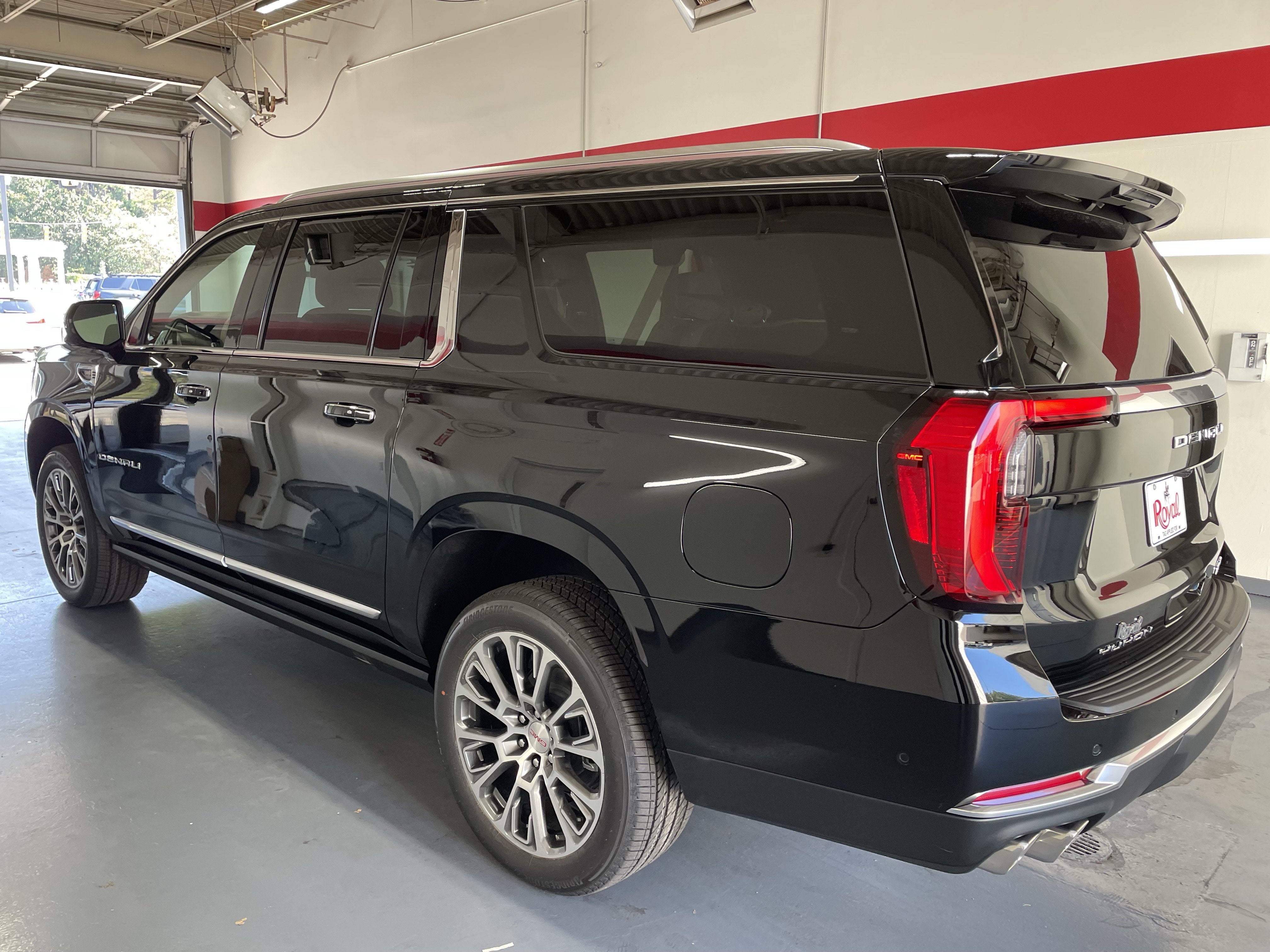 2027 GMC Yukon XL Denali
