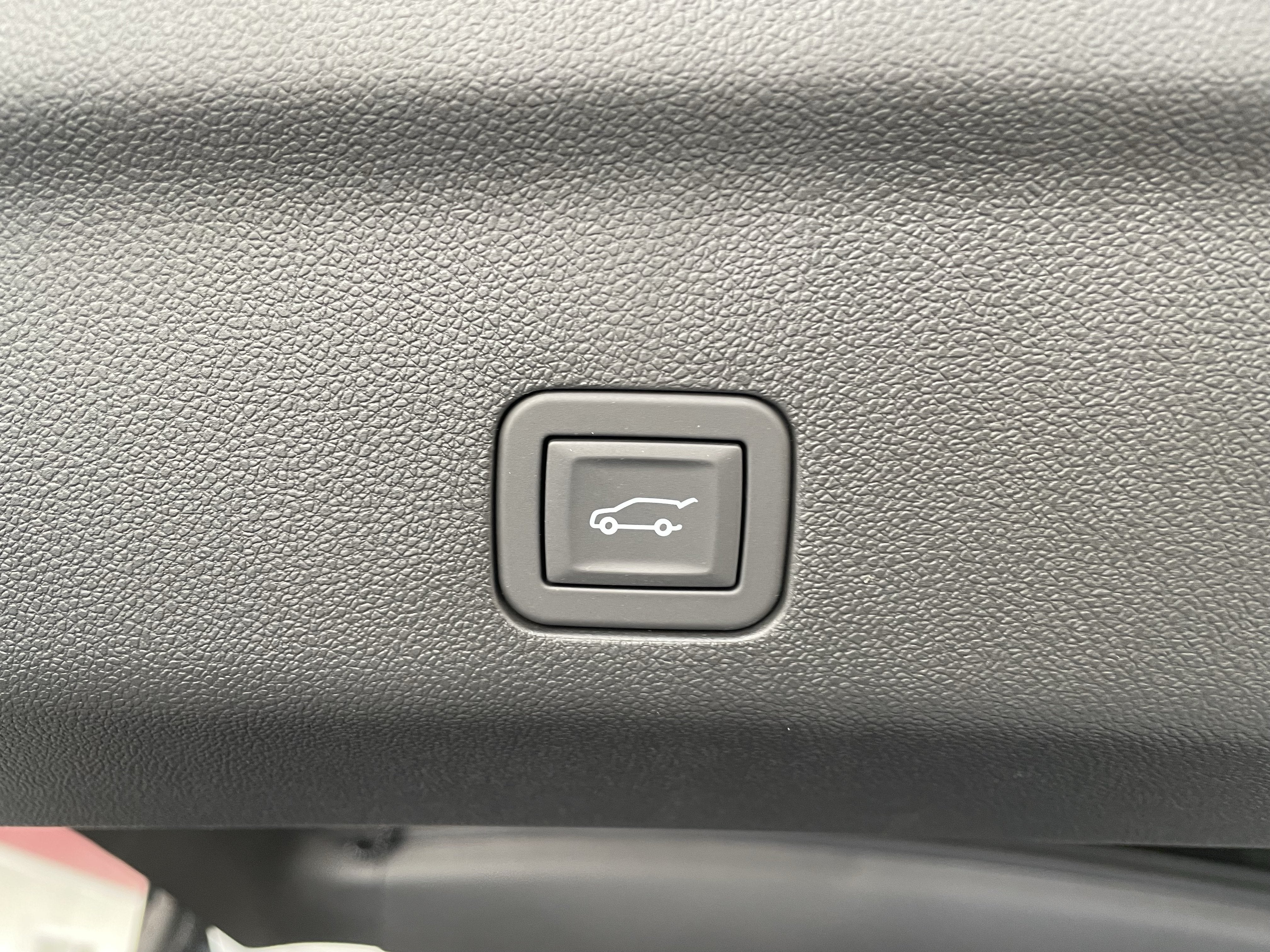 2027 GMC Yukon XL Denali