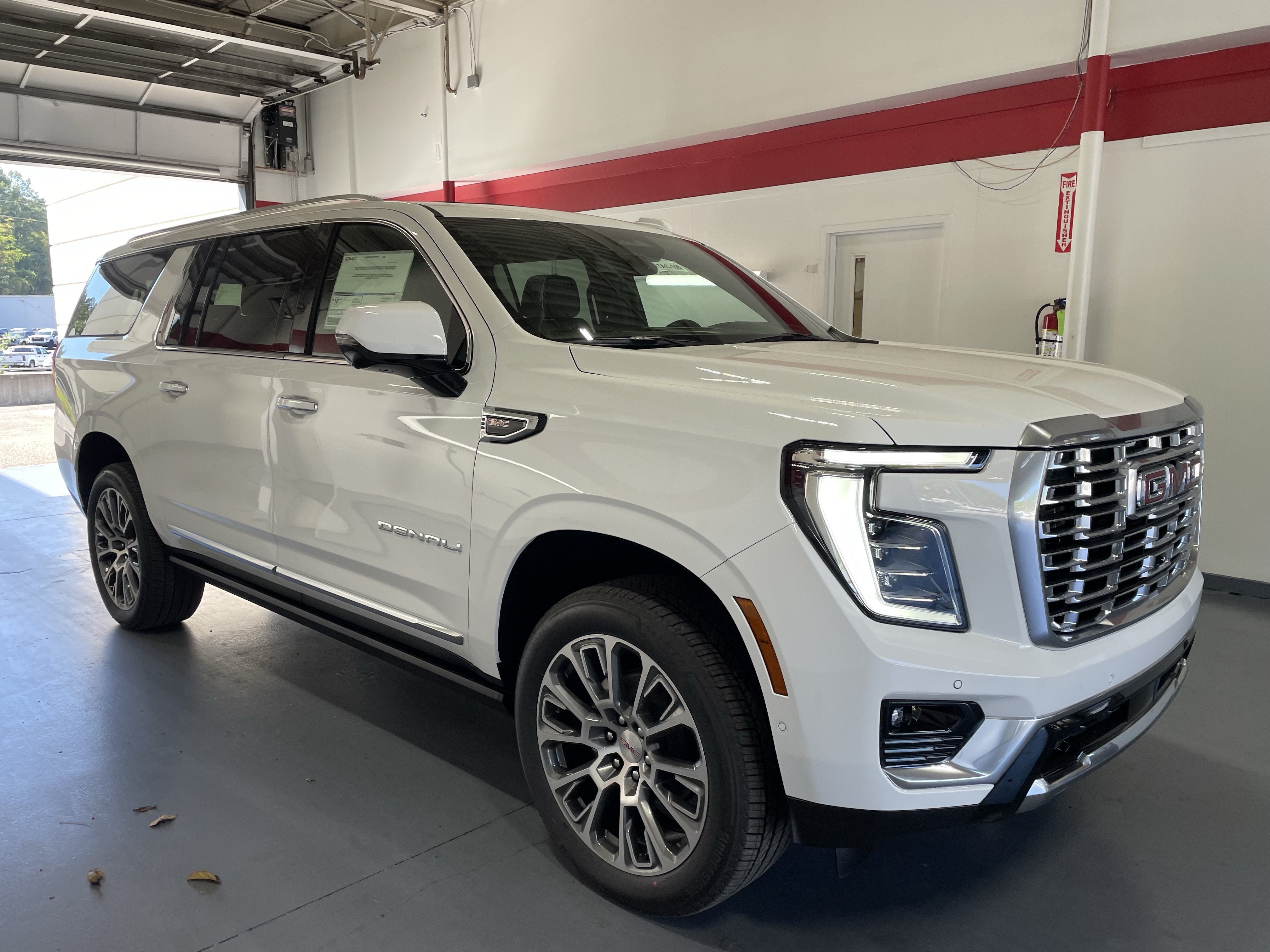 2027 GMC Yukon XL Denali