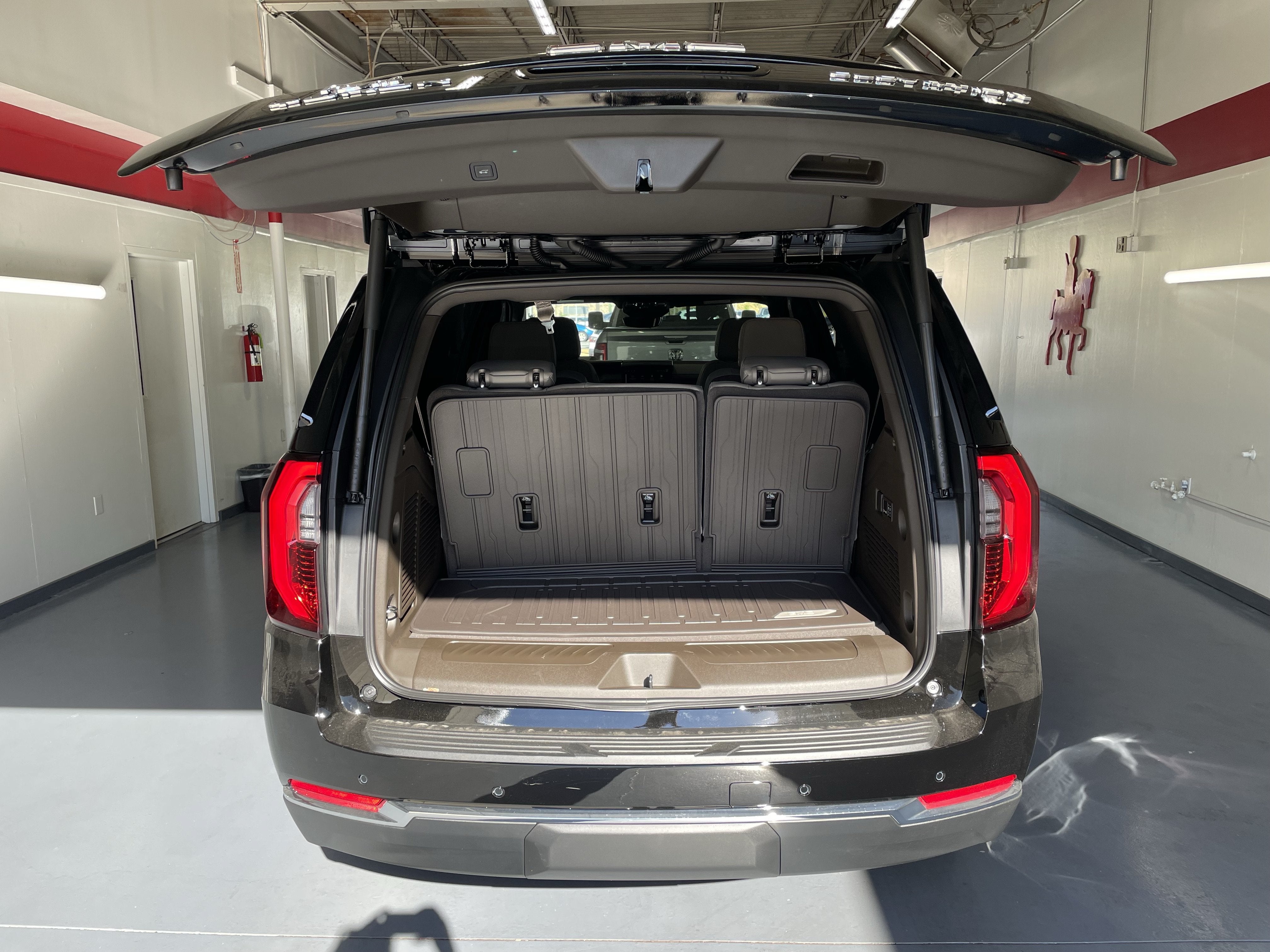2027 GMC Yukon Elevation