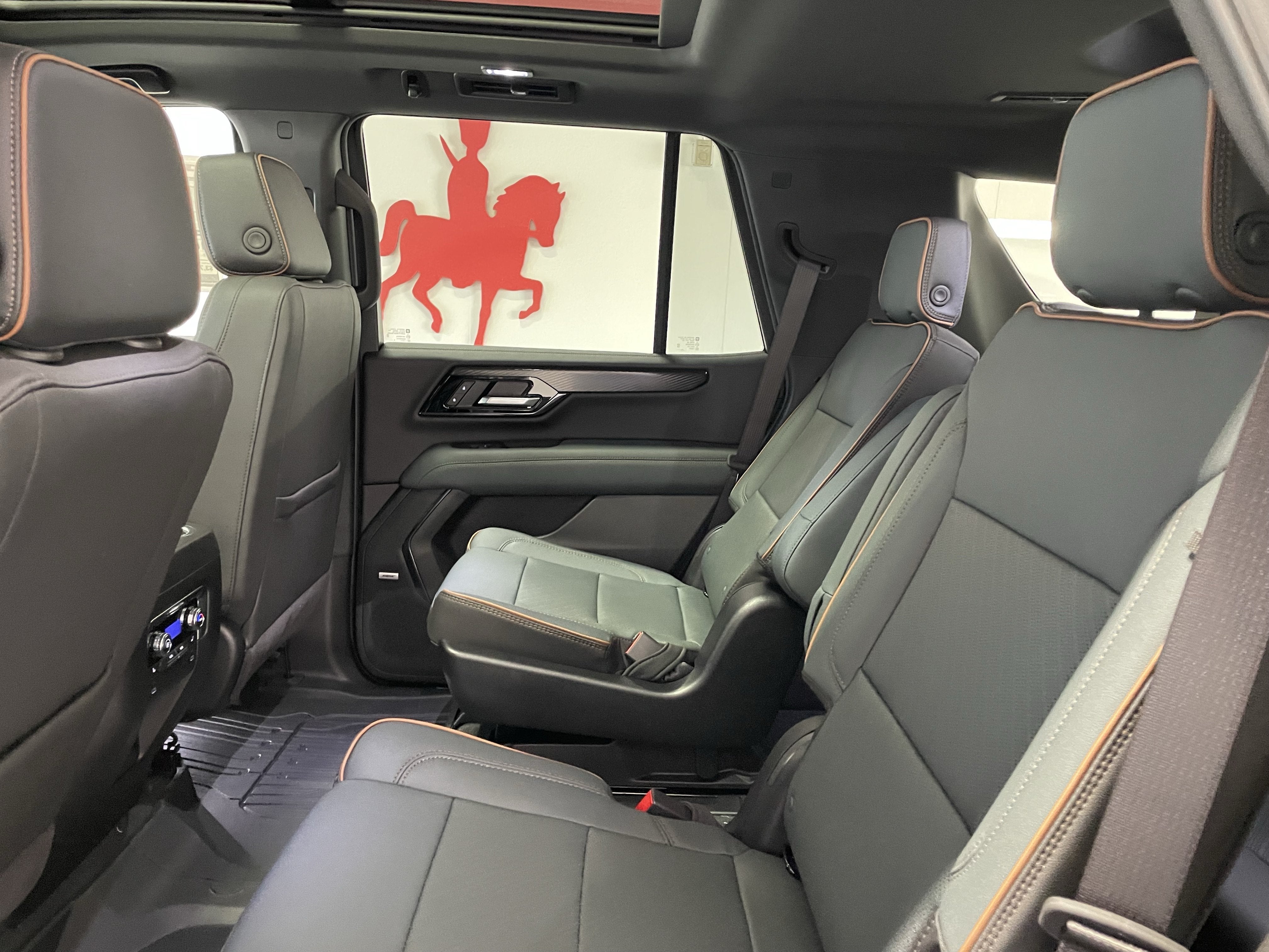 2027 GMC Yukon AT4 - Photo 14