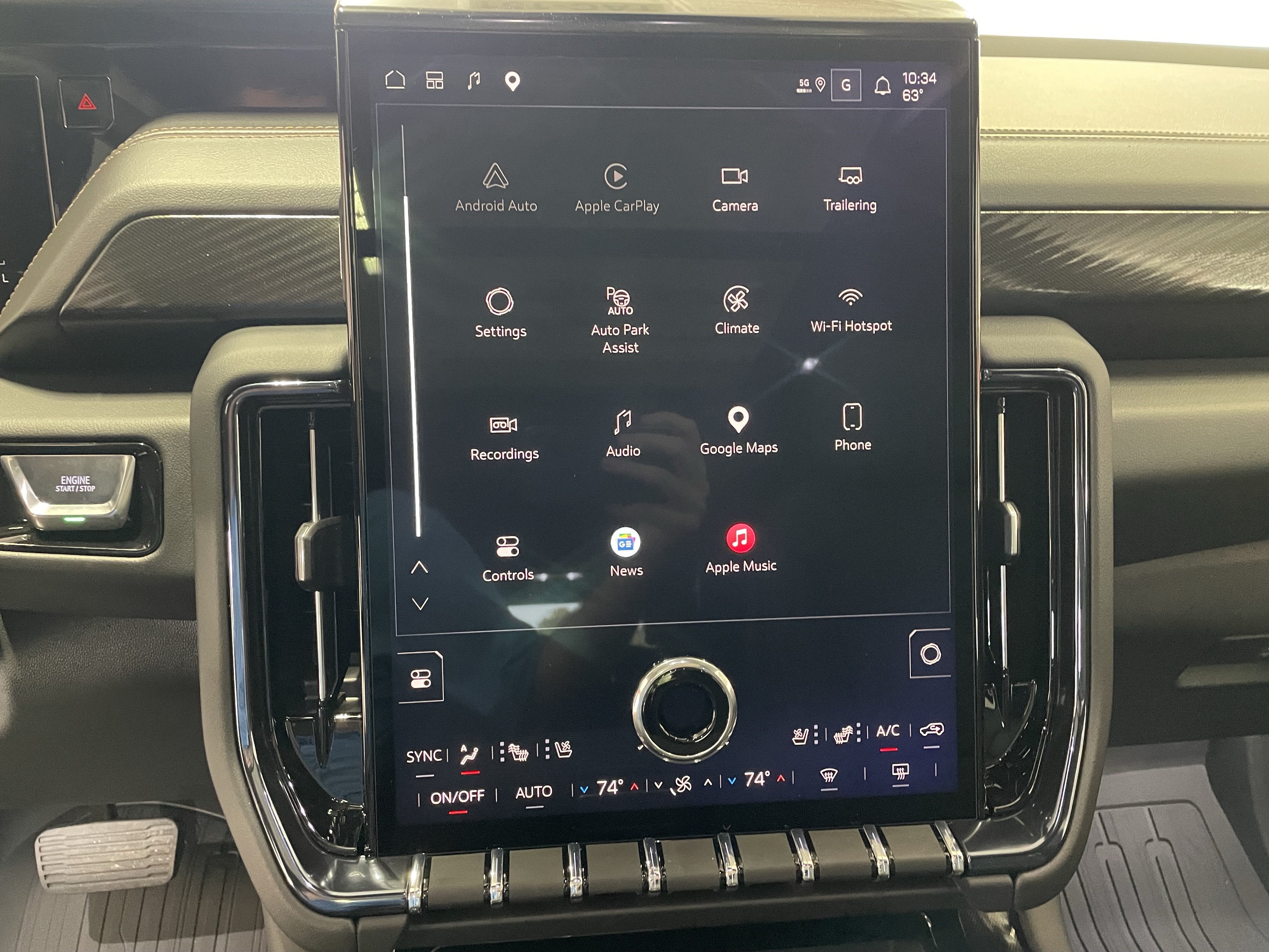 2027 GMC Yukon AT4 - Photo 21
