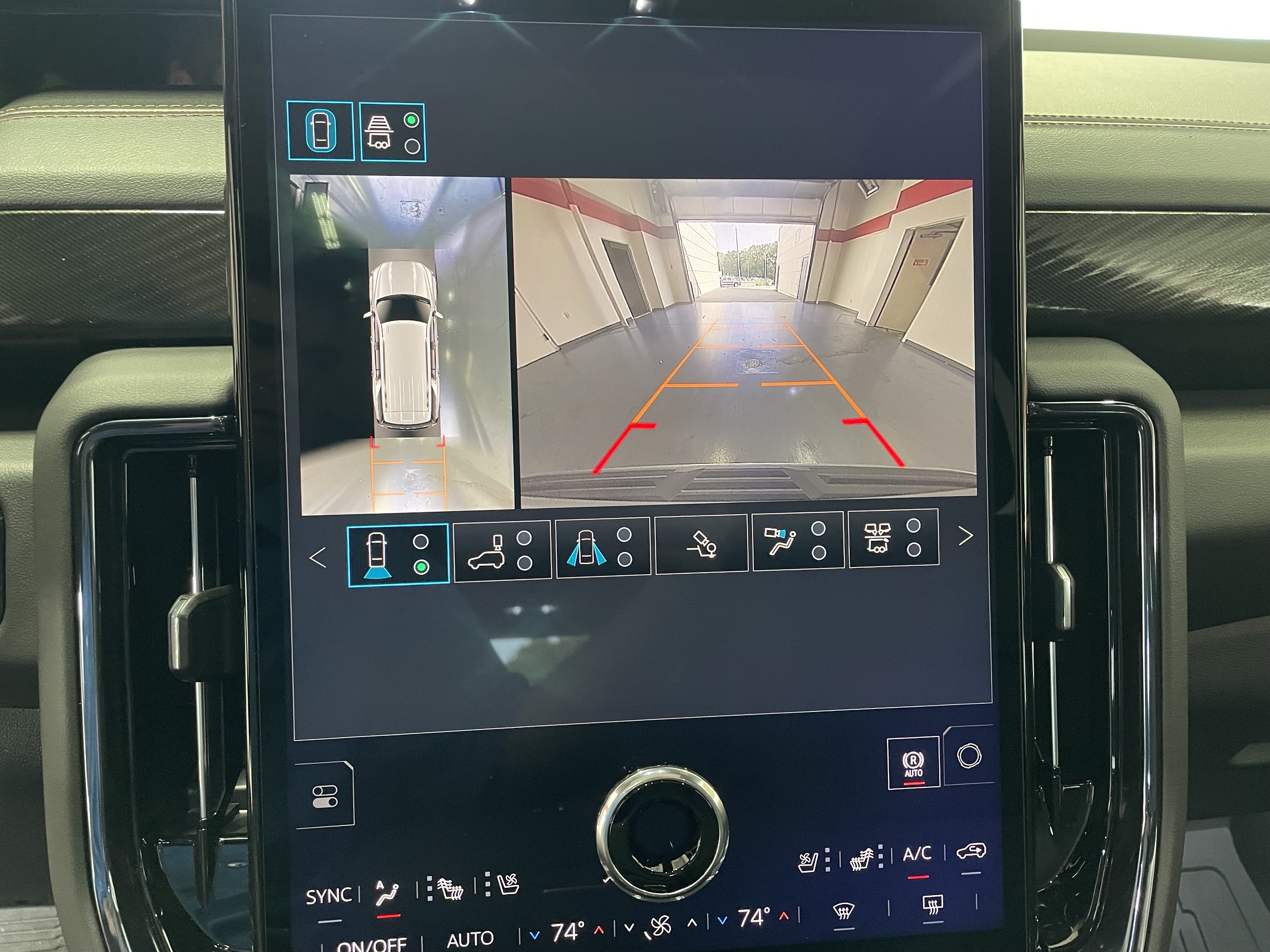 2027 GMC Yukon AT4 - Photo 22