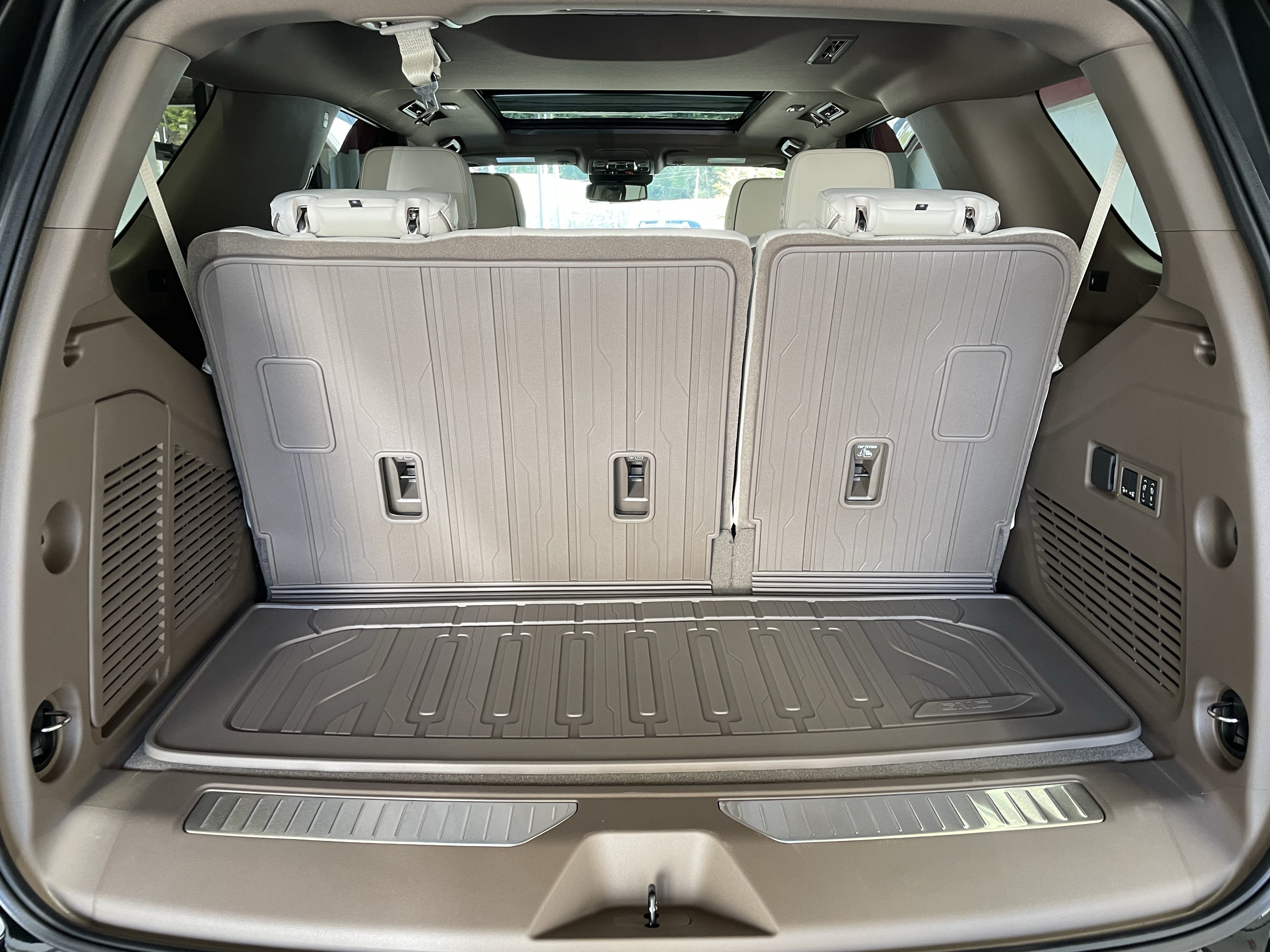 2027 GMC Yukon Denali