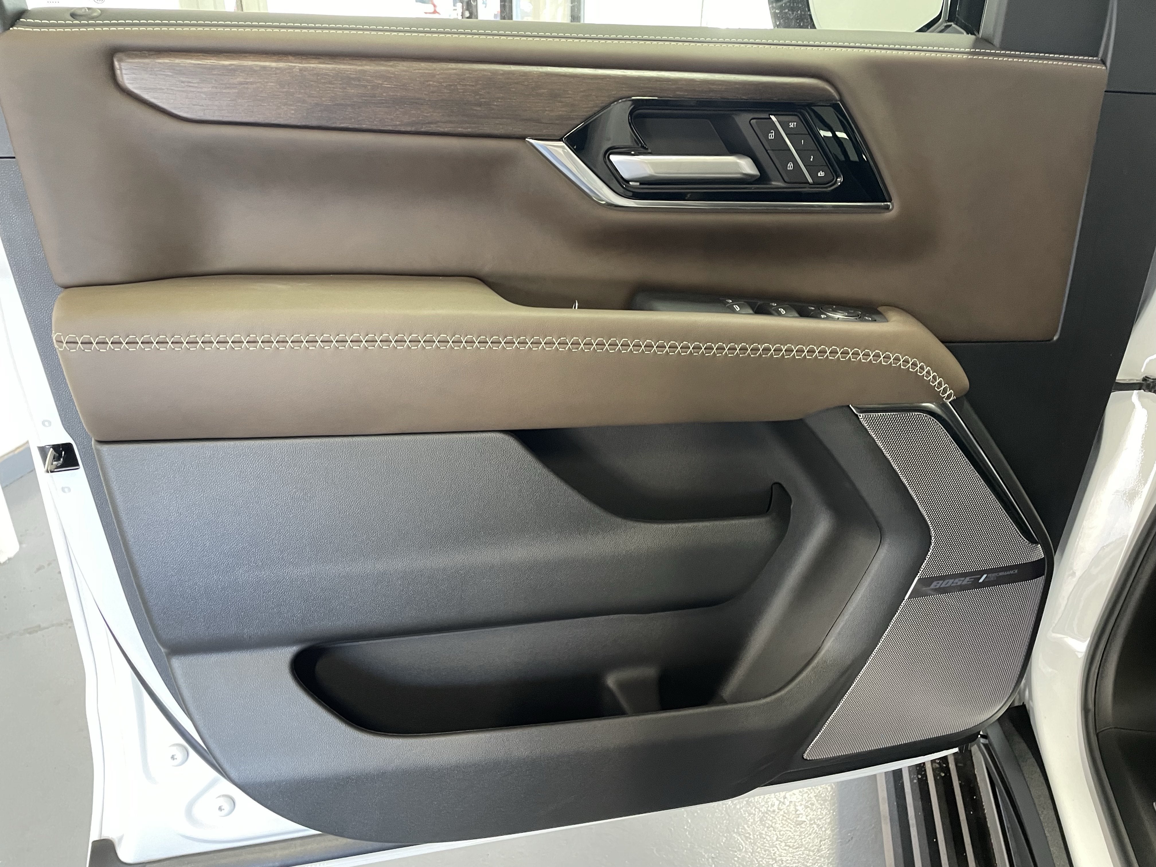 2027 GMC Yukon Denali Ultimate