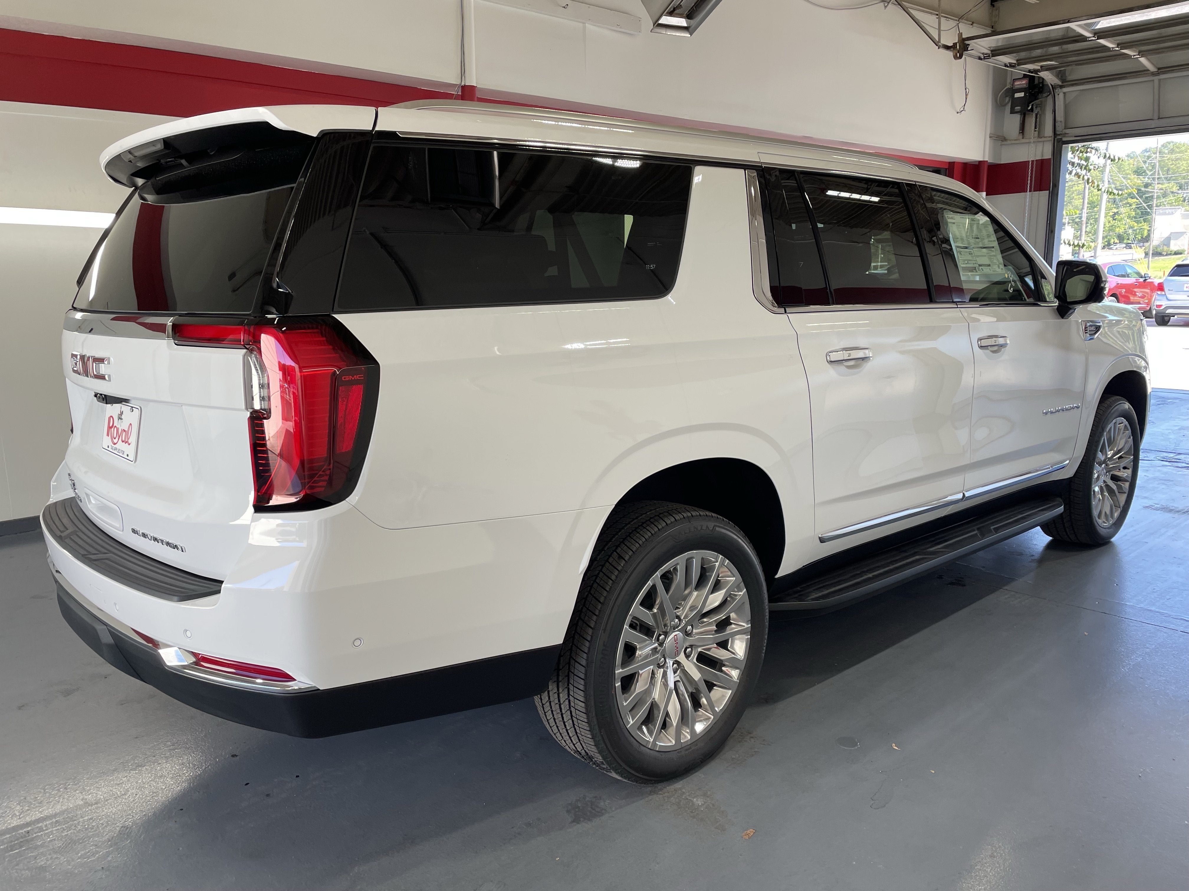 2027 GMC Yukon XL Elevation