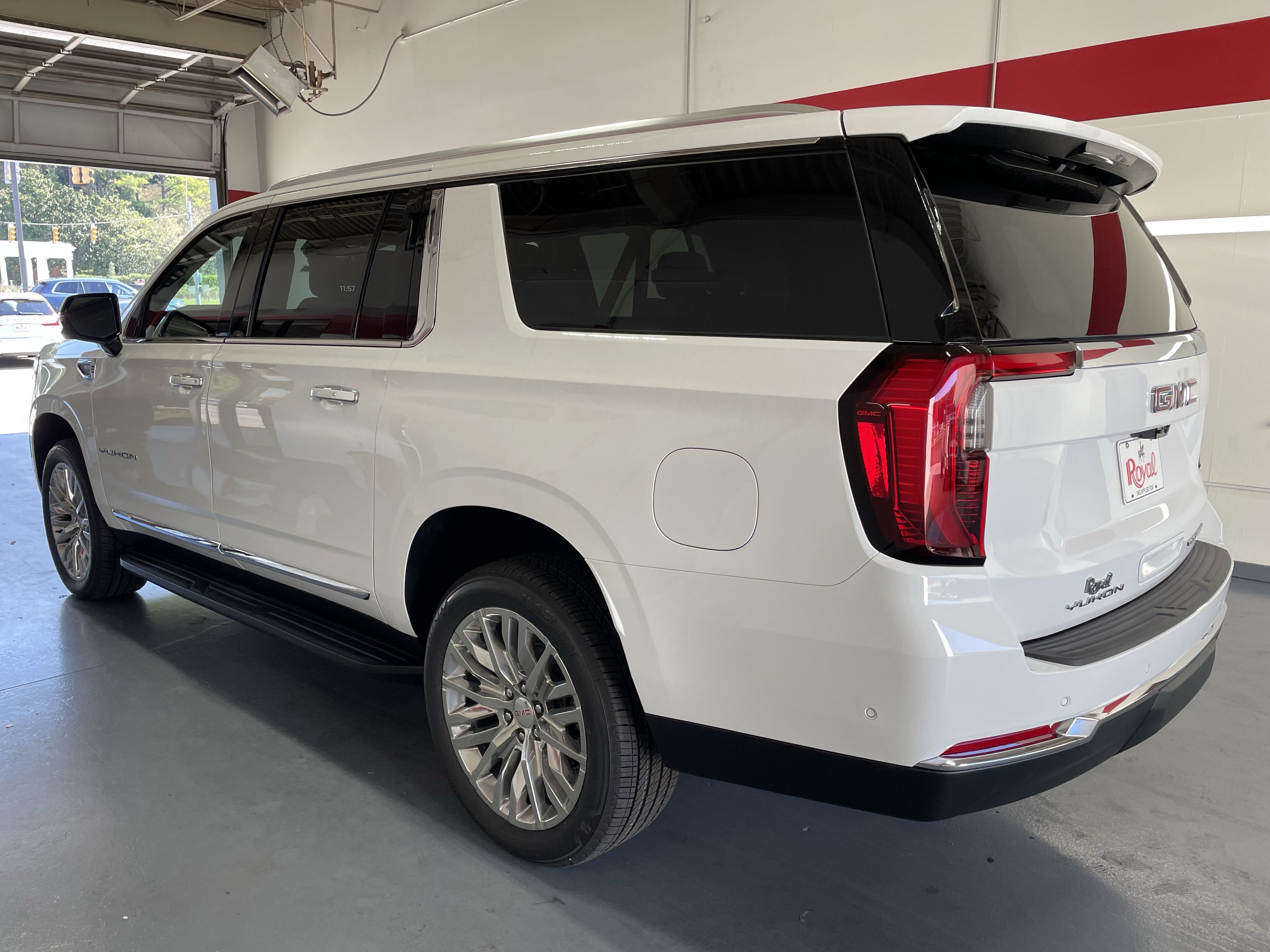 2027 GMC Yukon XL Elevation
