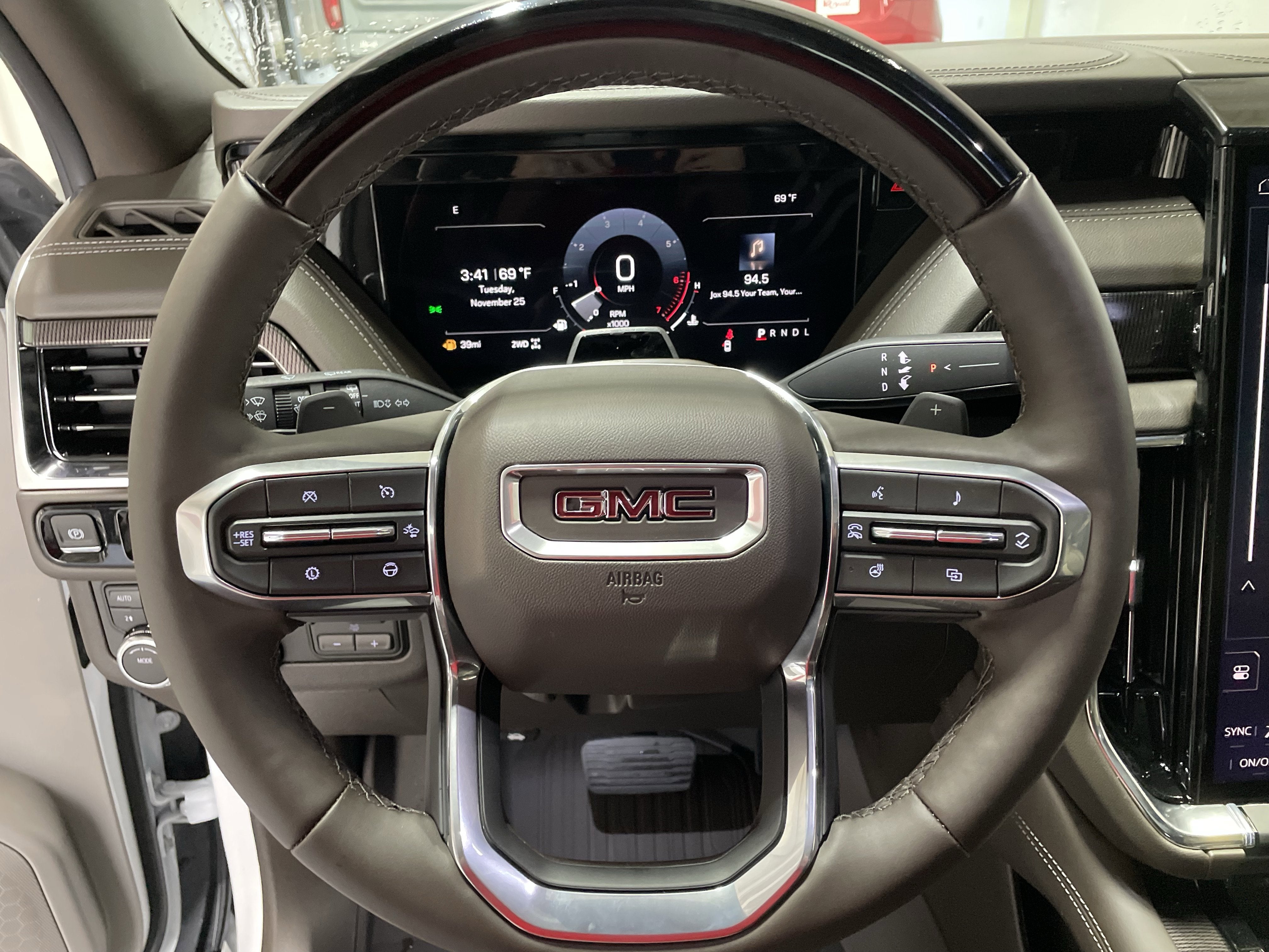 2026 GMC Yukon XL Elevation