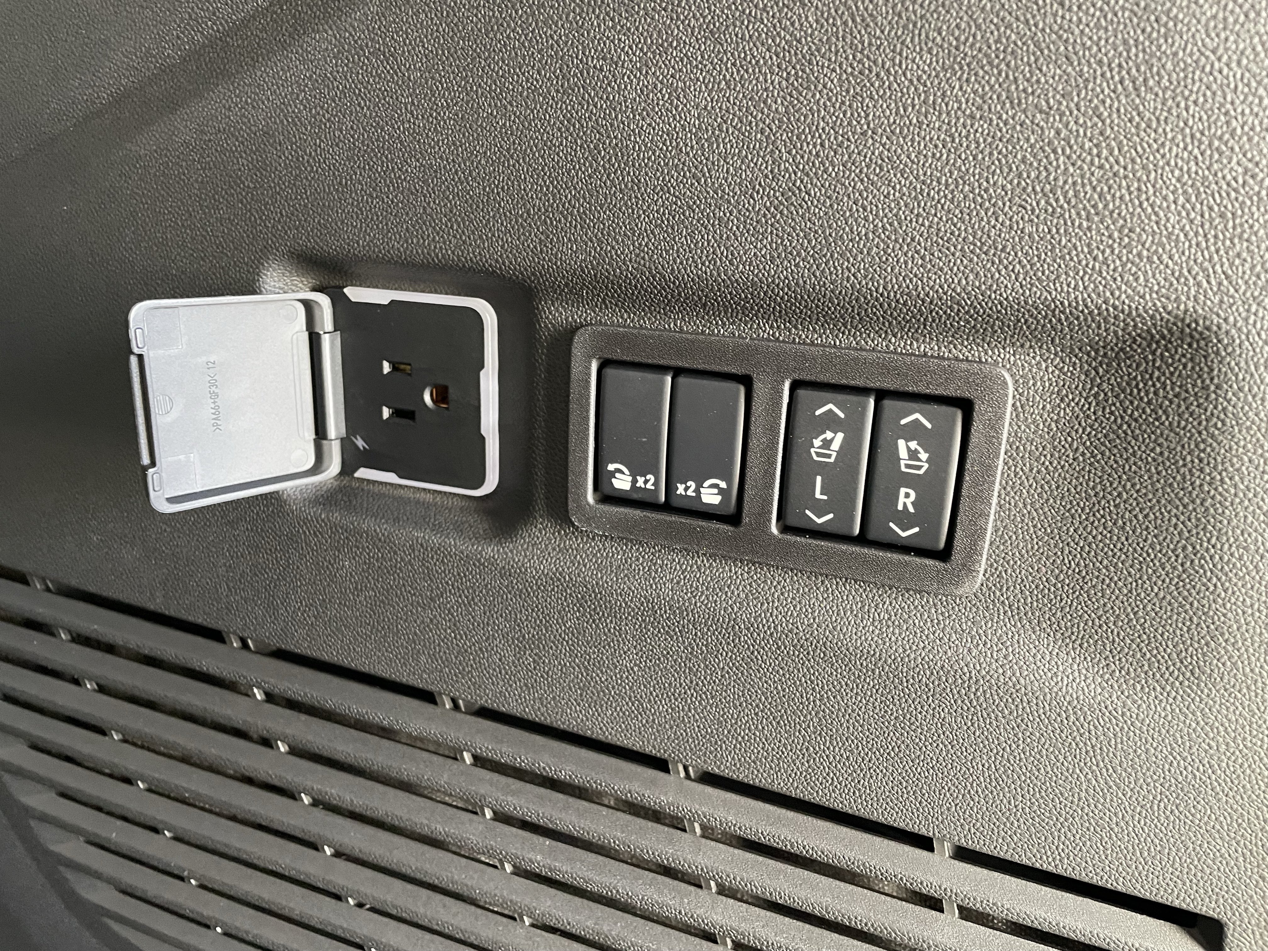 2027 GMC Yukon XL AT4