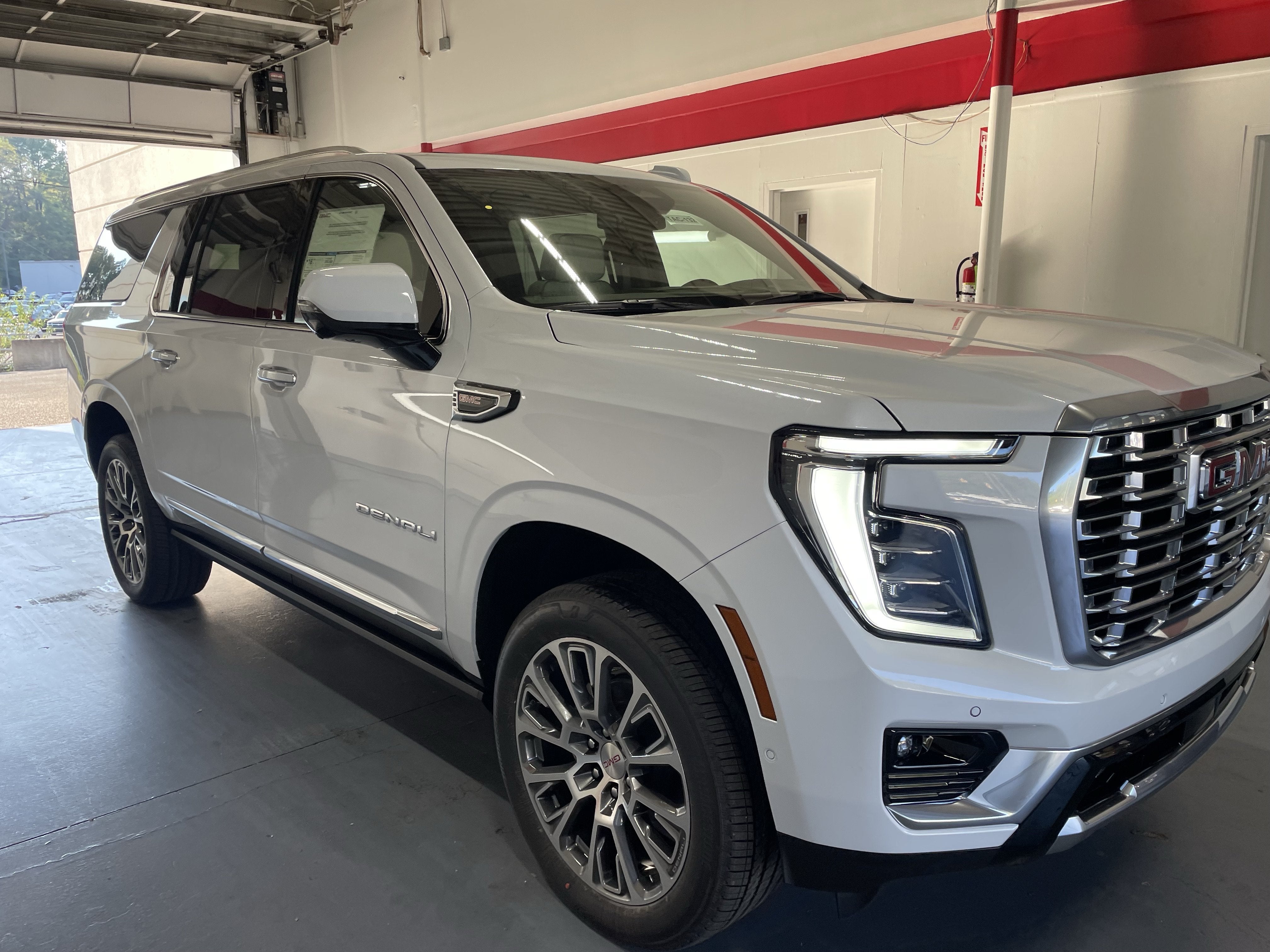 2027 GMC Yukon XL Denali