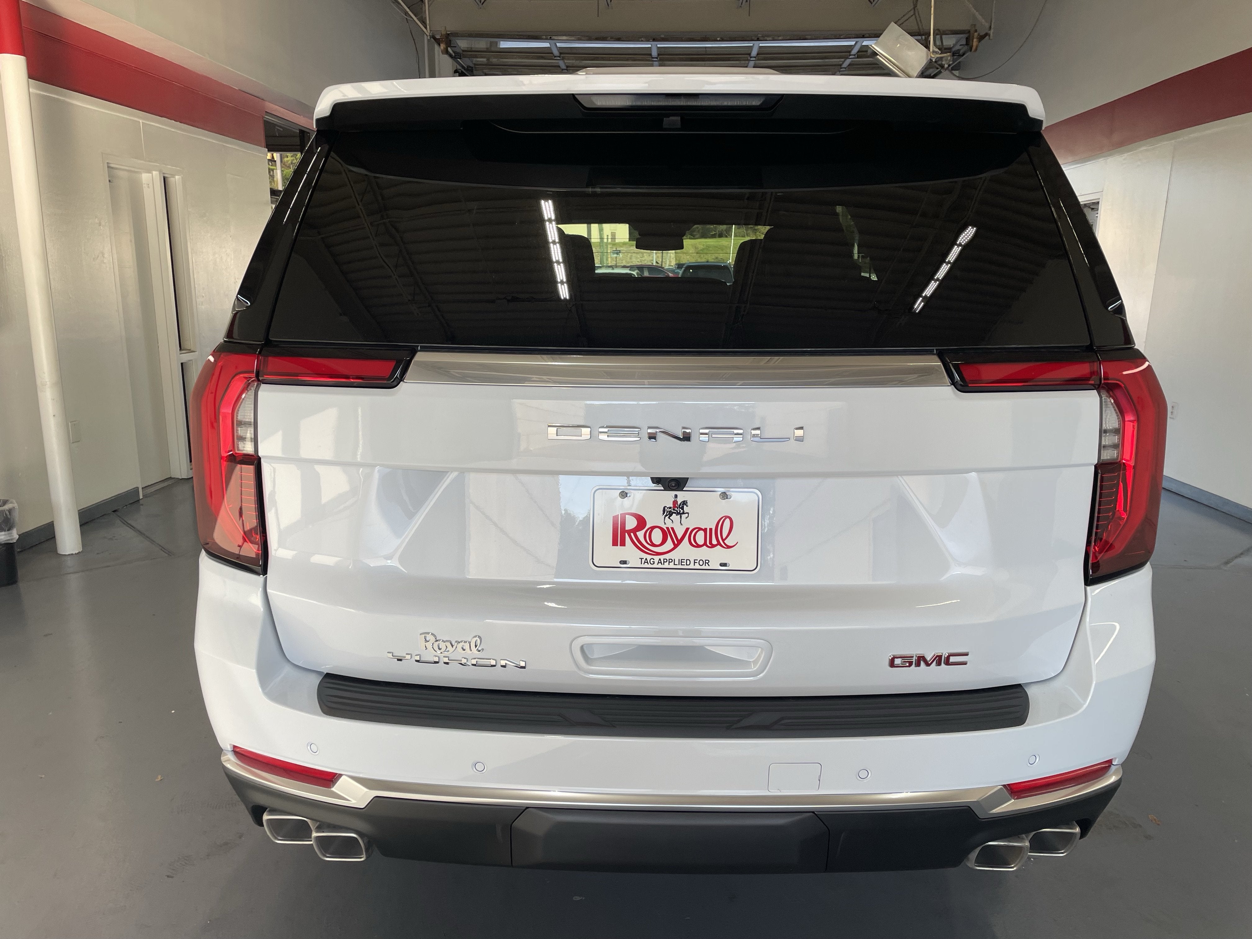 2027 GMC Yukon XL Denali