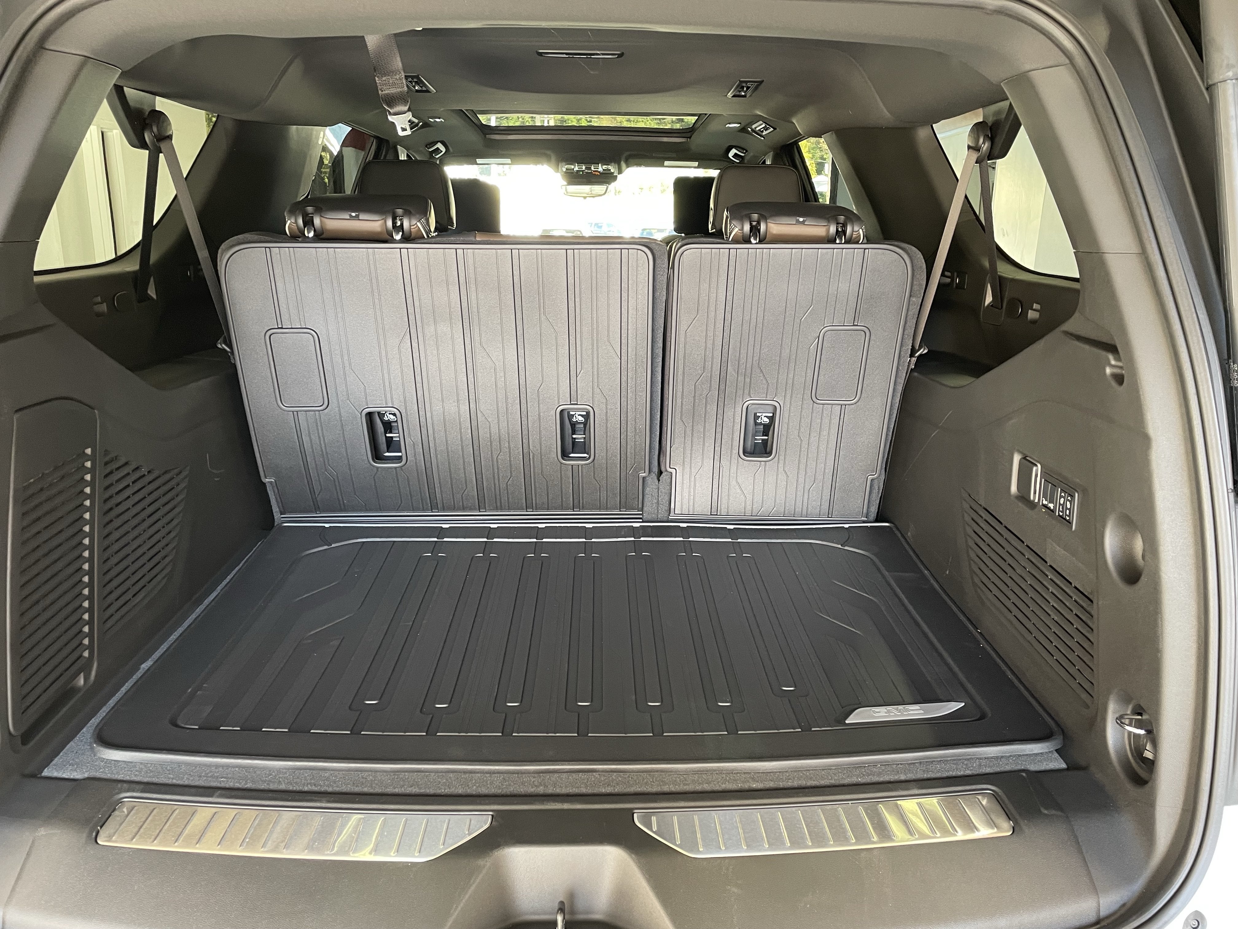 2027 GMC Yukon XL Denali Ultimate