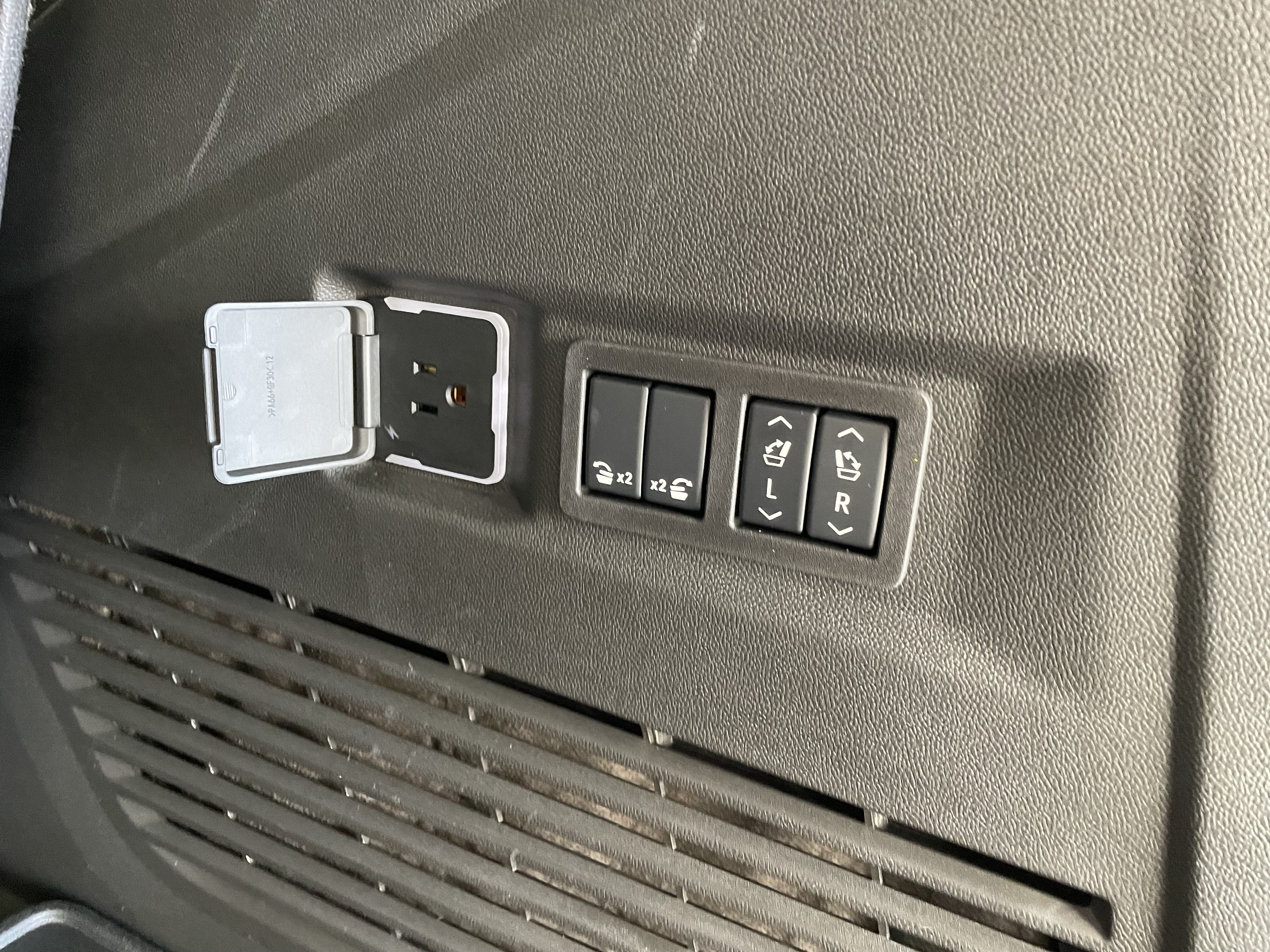 2027 GMC Yukon AT4 Ultimate