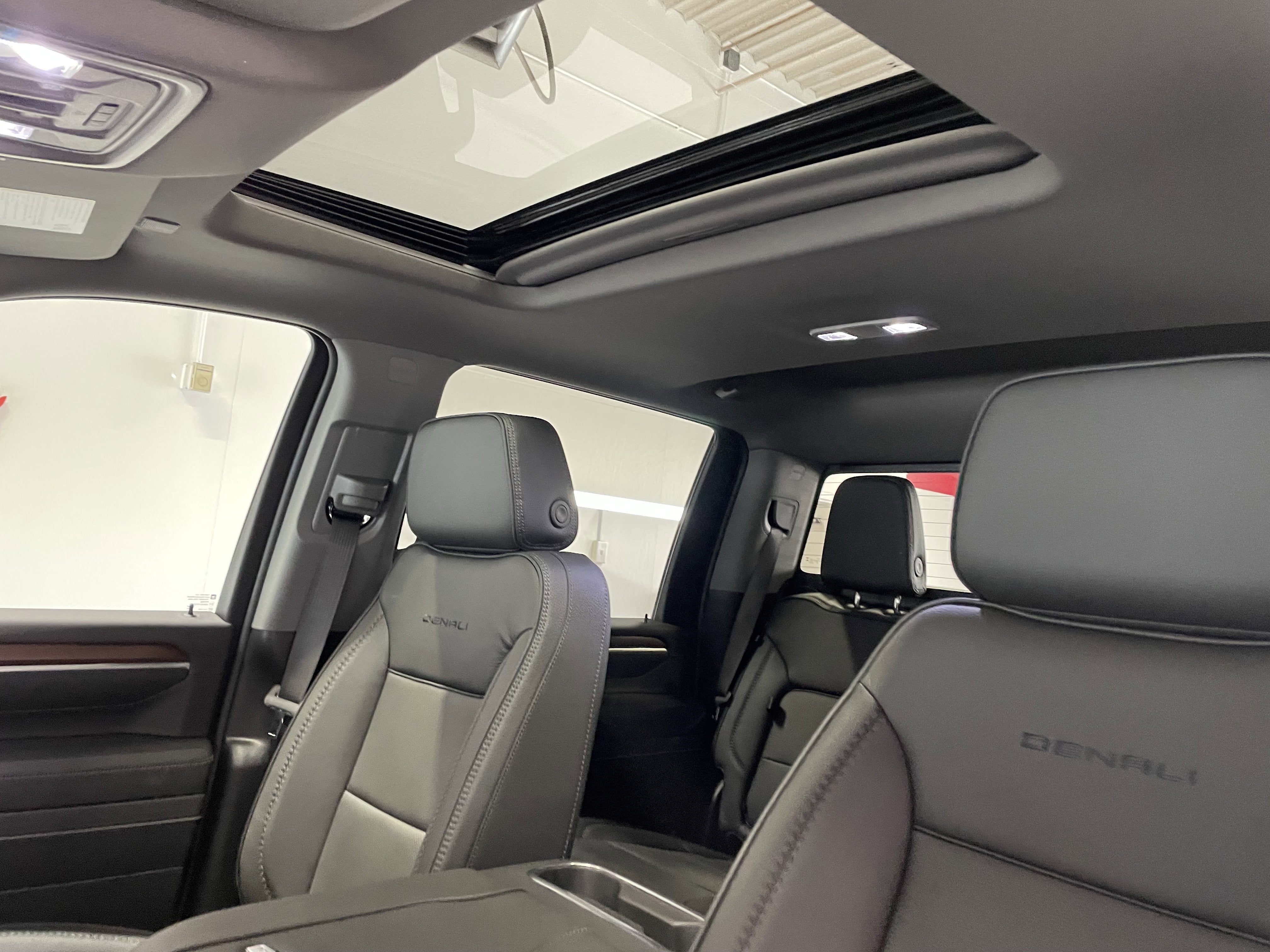 2026 GMC Sierra 2500HD Denali - Photo 14