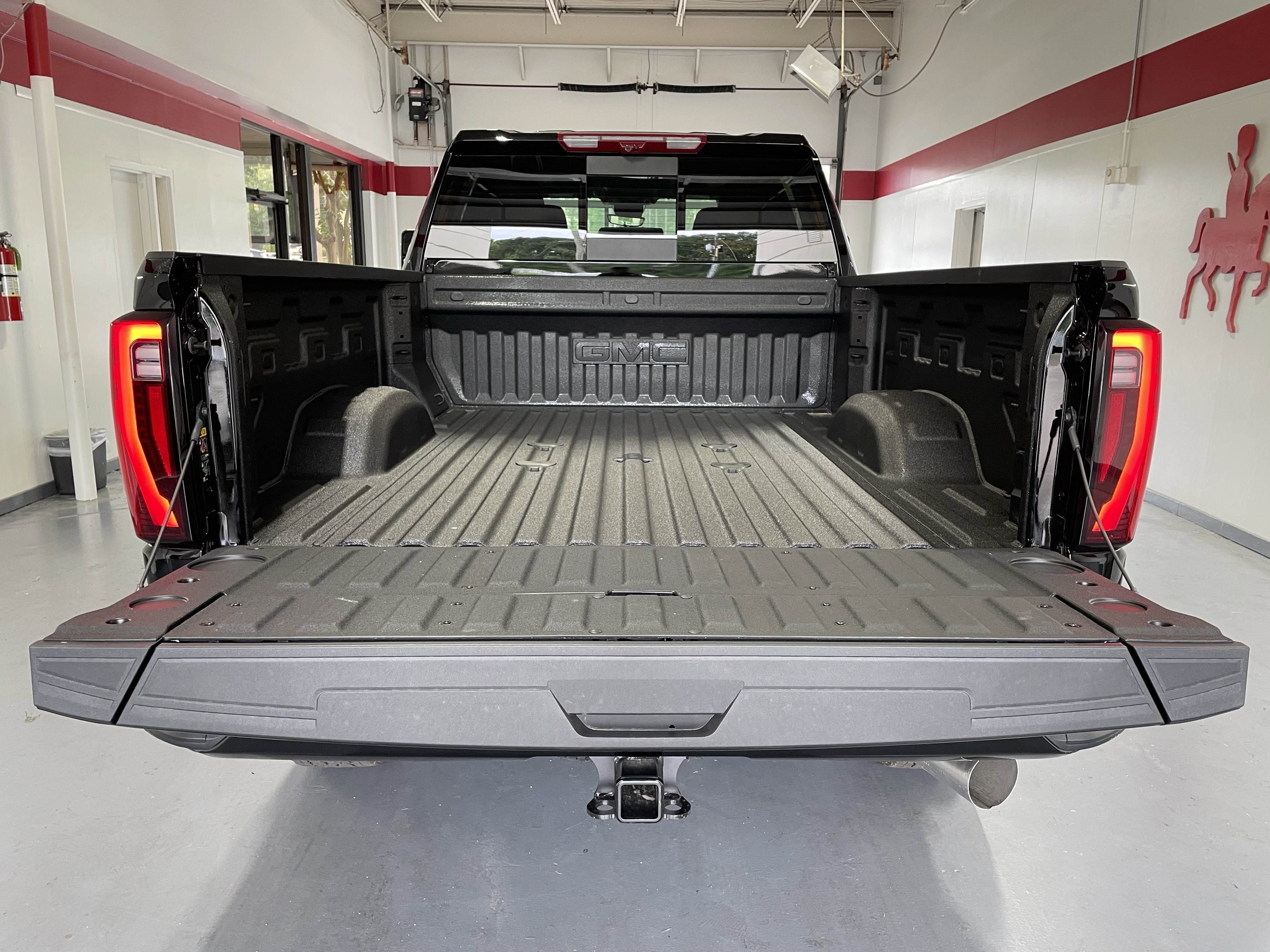 2026 GMC Sierra 2500HD Denali - Photo 8