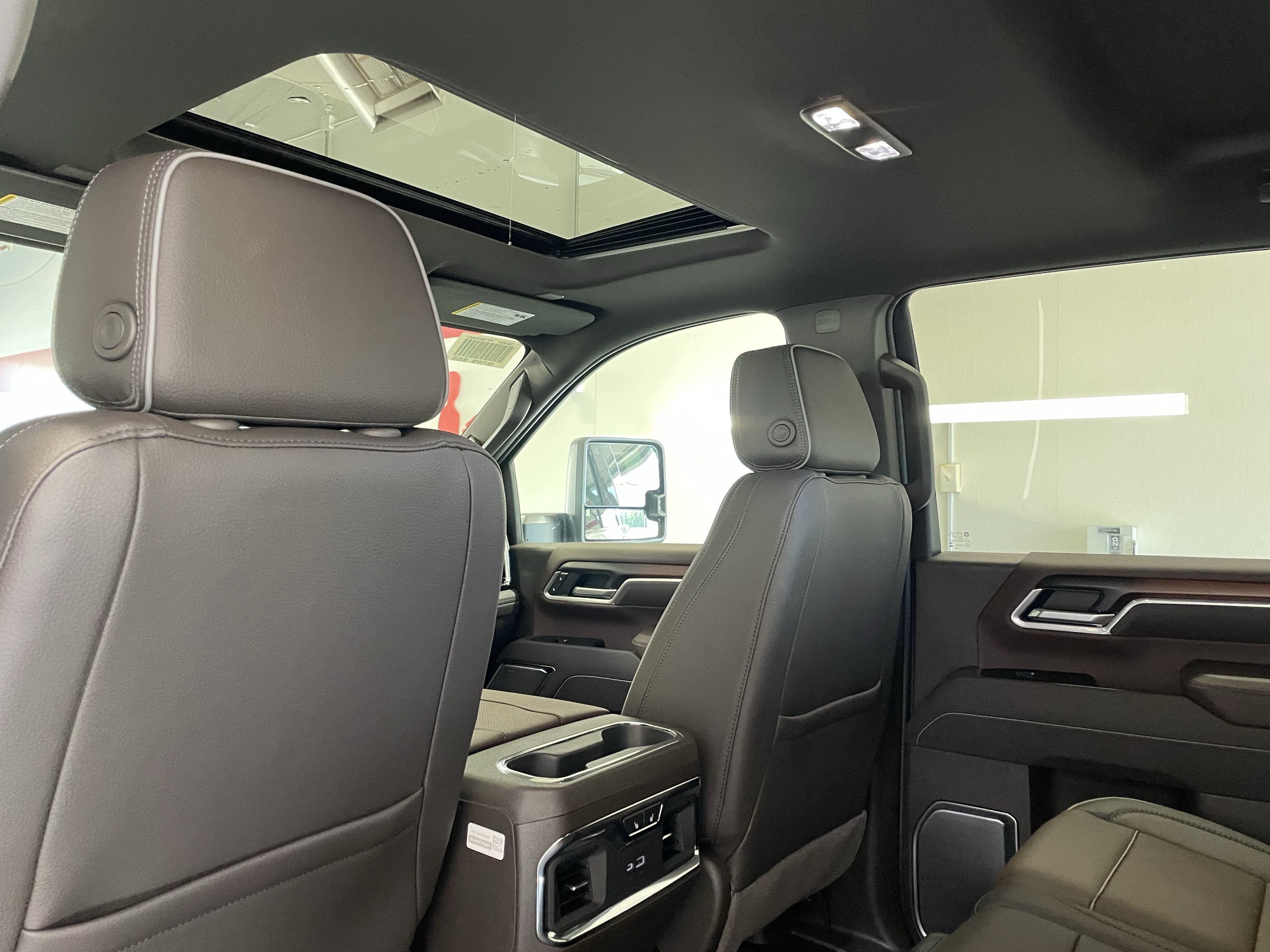 2026 GMC Sierra 2500HD Denali - Photo 10