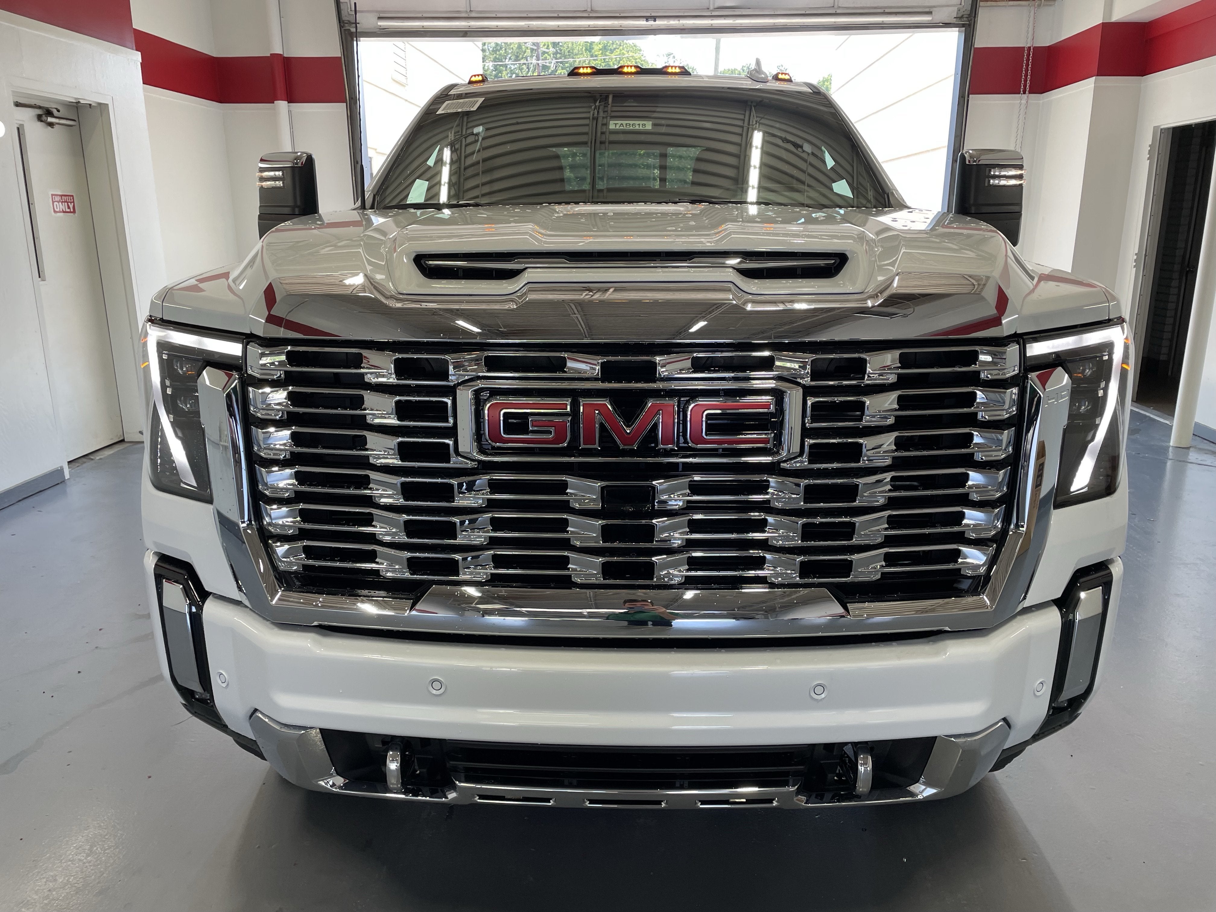 2026 GMC Sierra 2500HD Denali - Photo 2