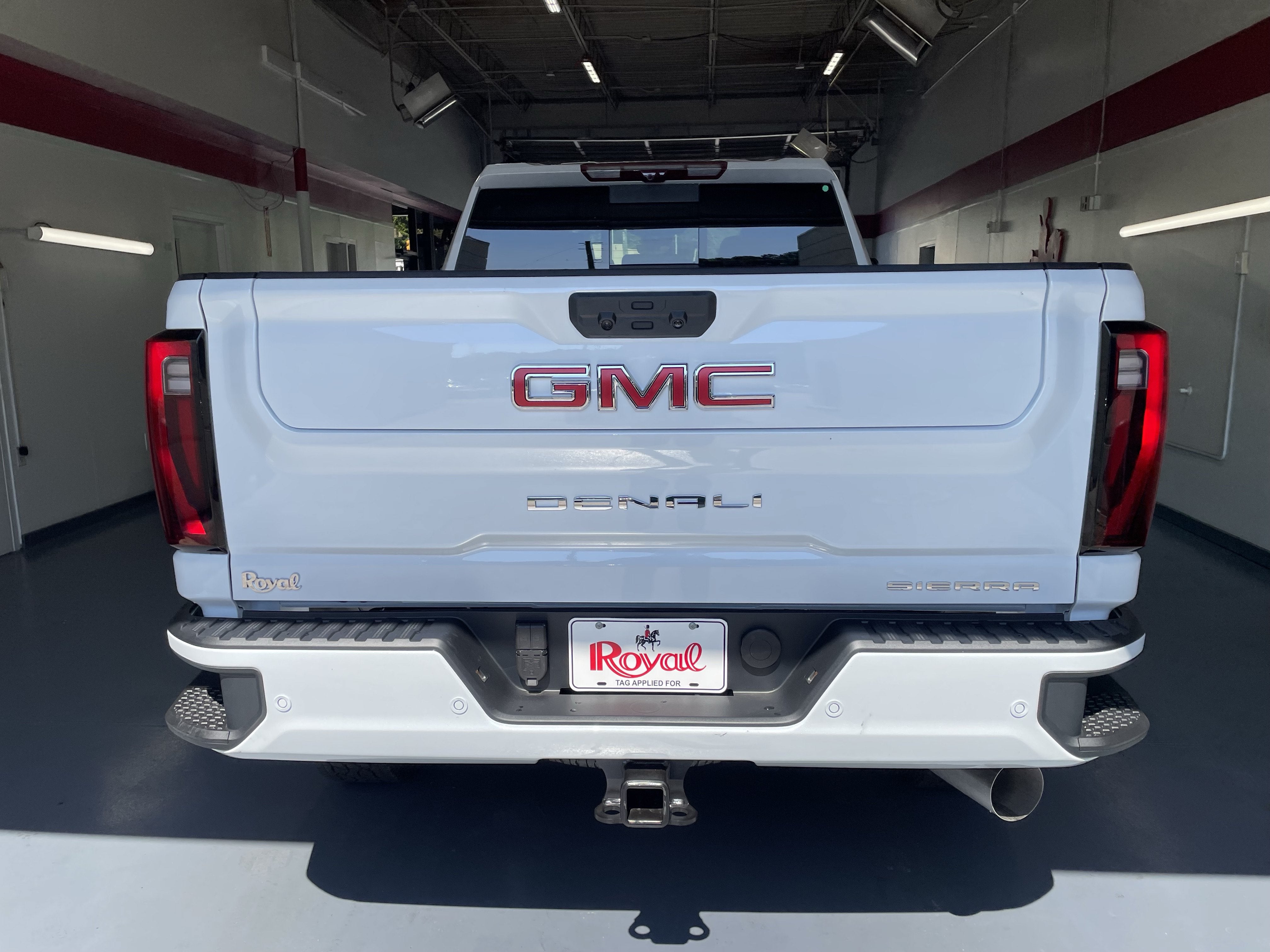 2026 GMC Sierra 2500HD Denali - Photo 4