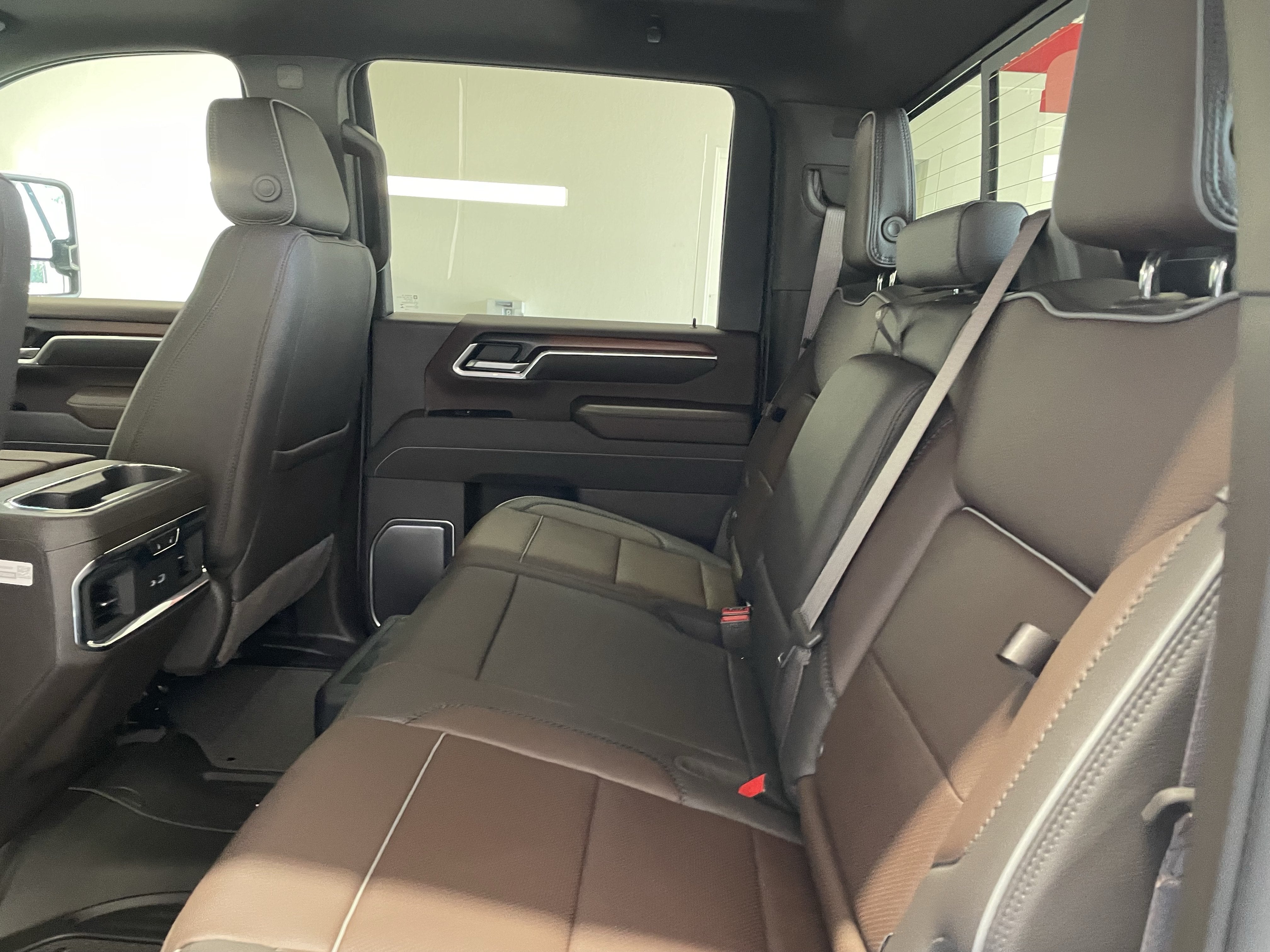 2026 GMC Sierra 2500HD Denali - Photo 9