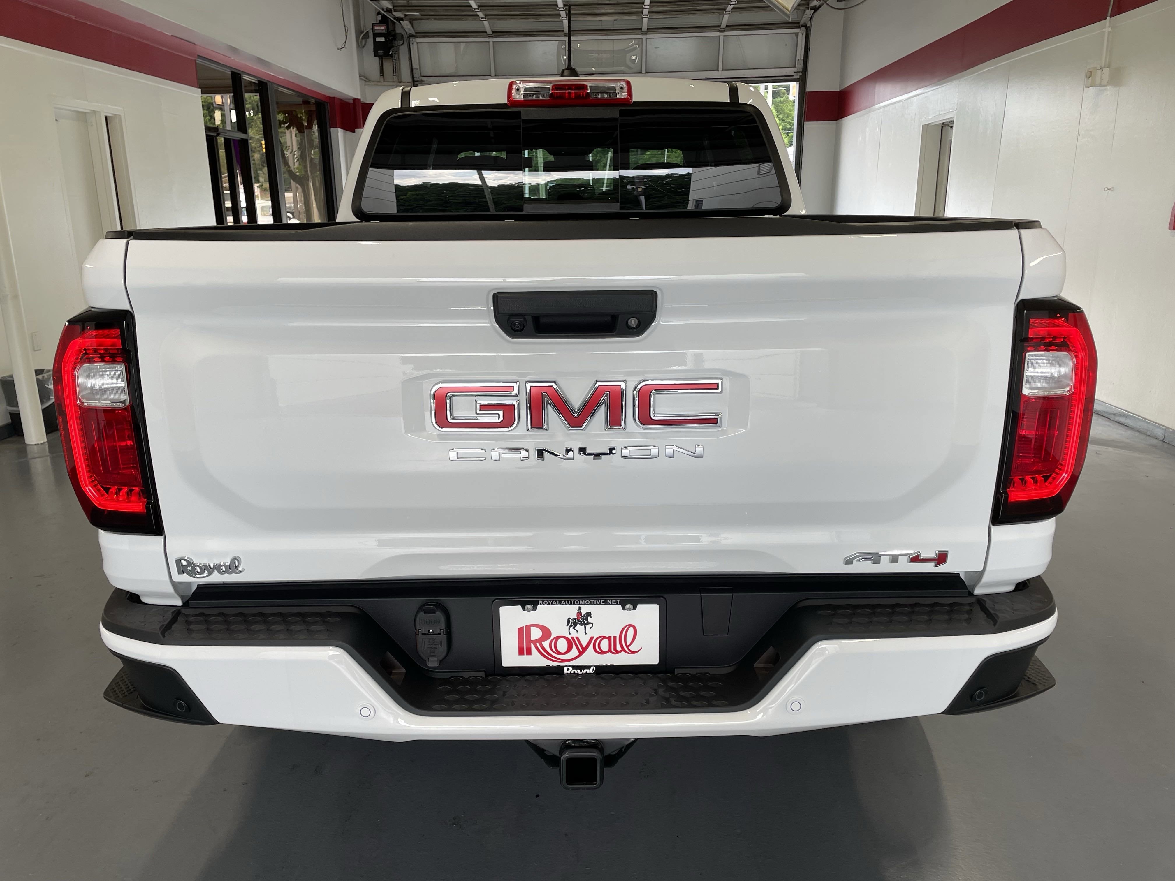 2025 GMC Canyon AT4