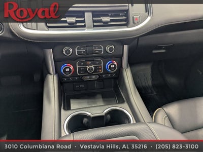 2024 GMC Yukon XL SLT