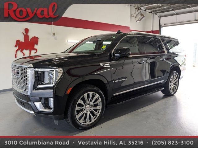 2023 GMC Yukon Denali AWD's photo