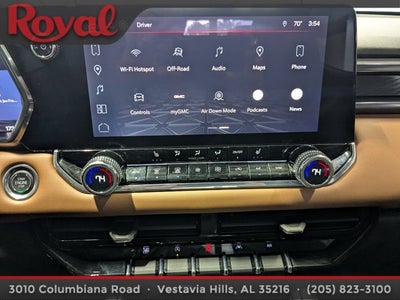 2024 GMC Canyon 4WD AT4