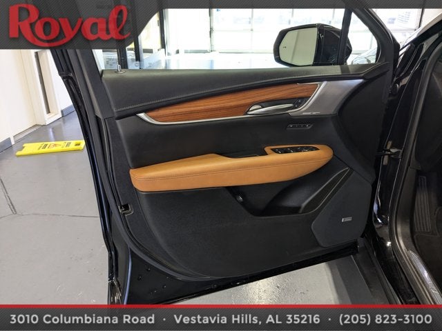 2023 Cadillac XT5 FWD Premium Luxury