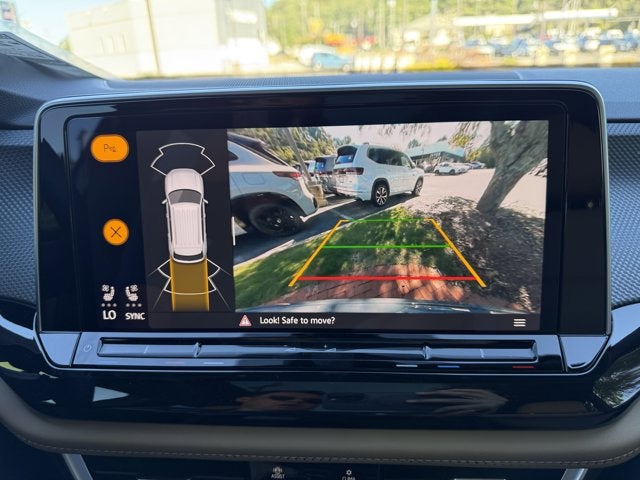 2026 Volkswagen Atlas Cross Sport 2.0T SEL R-Line Black