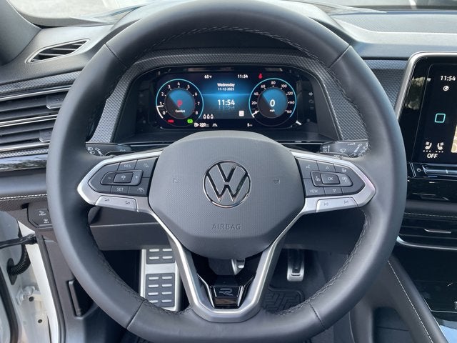 2026 Volkswagen Atlas Cross Sport 2.0T SEL R-Line Black