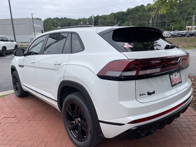 2026 Volkswagen Atlas Cross Sport 2.0T SEL R-Line Black