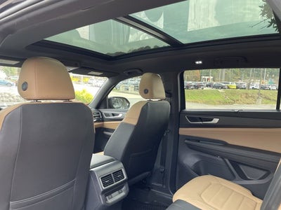 2026 Volkswagen Atlas Cross Sport 2.0T SEL R-Line Black