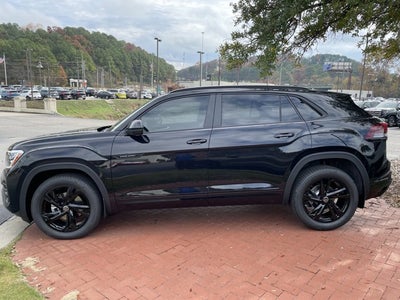 2026 Volkswagen Atlas Cross Sport 2.0T SEL R-Line Black