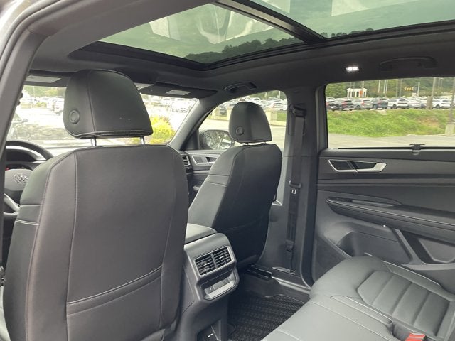 2026 Volkswagen Atlas Cross Sport 2.0T SEL R-Line Black