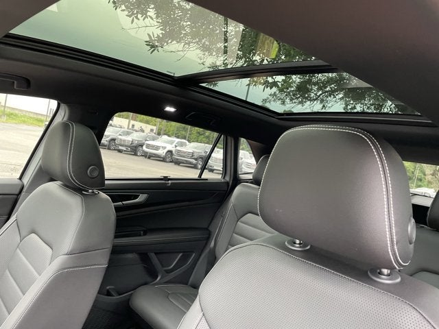 2026 Volkswagen Atlas Cross Sport 2.0T SEL R-Line Black