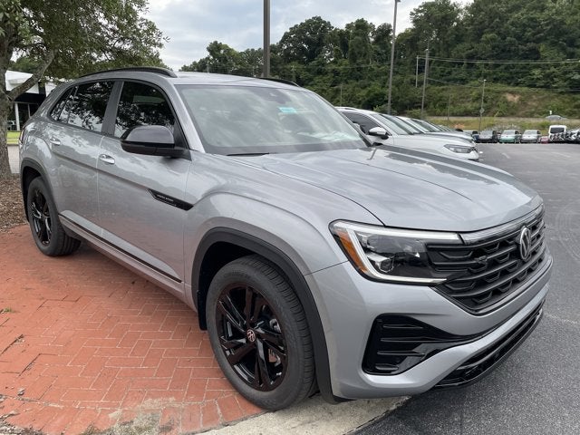2026 Volkswagen Atlas Cross Sport 2.0T SEL R-Line Black
